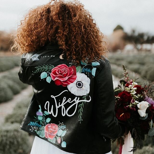 Hair goals, #customleatherjacket goals, location goals, squad goals... its all just GOALS it's all magic to meeee😝👏 shout out to @jsloane88 for giving these floral illustrations and me LIFE. #Engaged? Holler! Let's create some magic✨
.
.
Coordinati