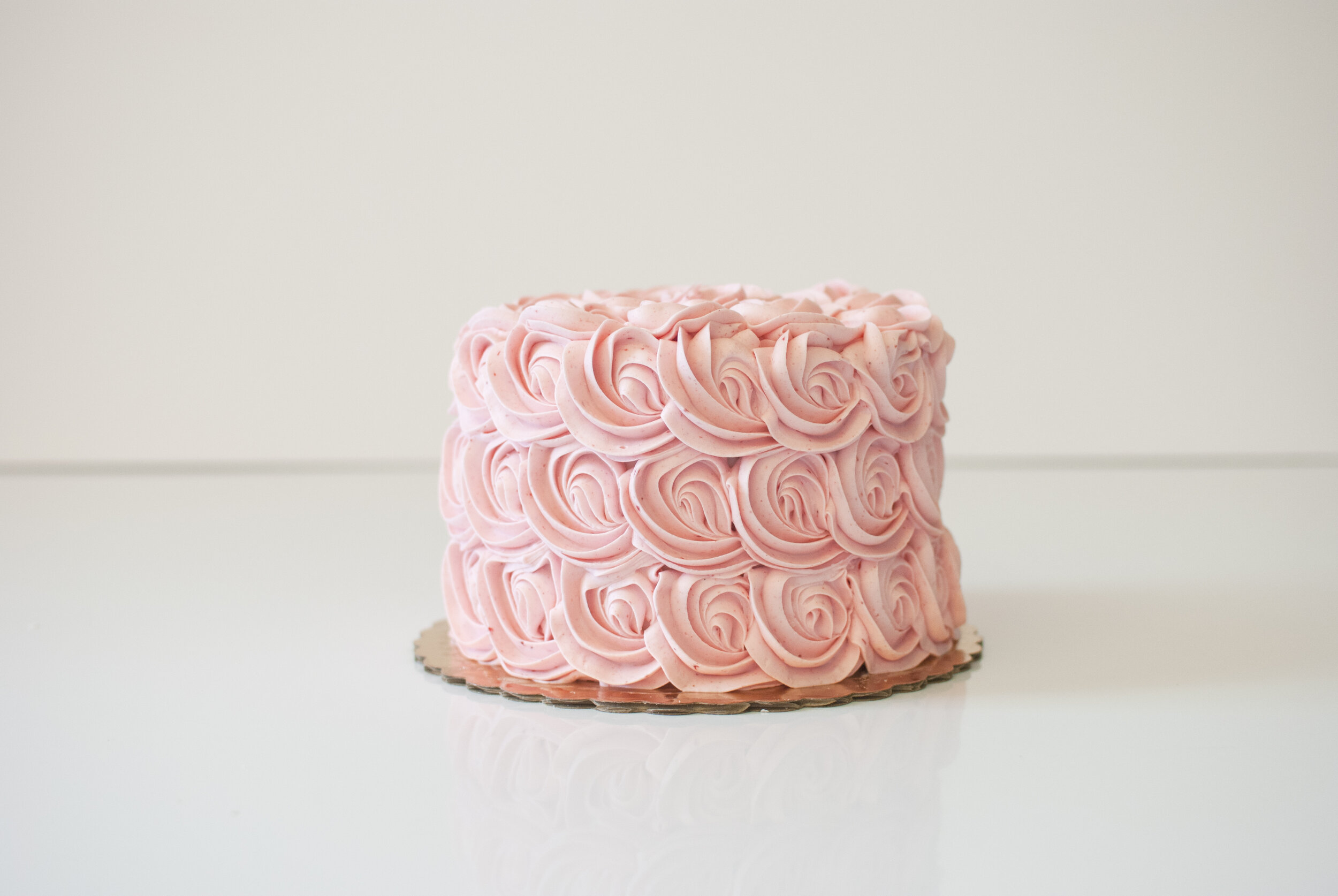 PINK SWIRL CAKE.jpg