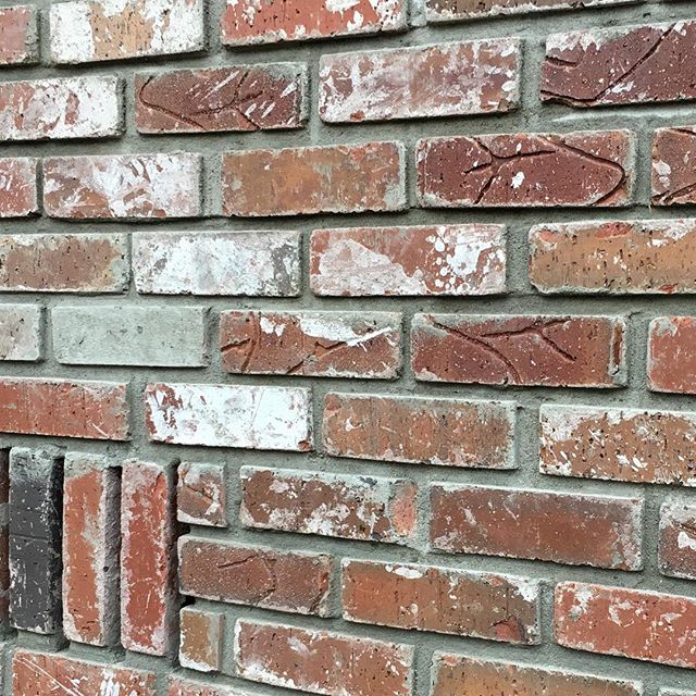 An example of raked joint brick mortar. #underconstruction #buildahome