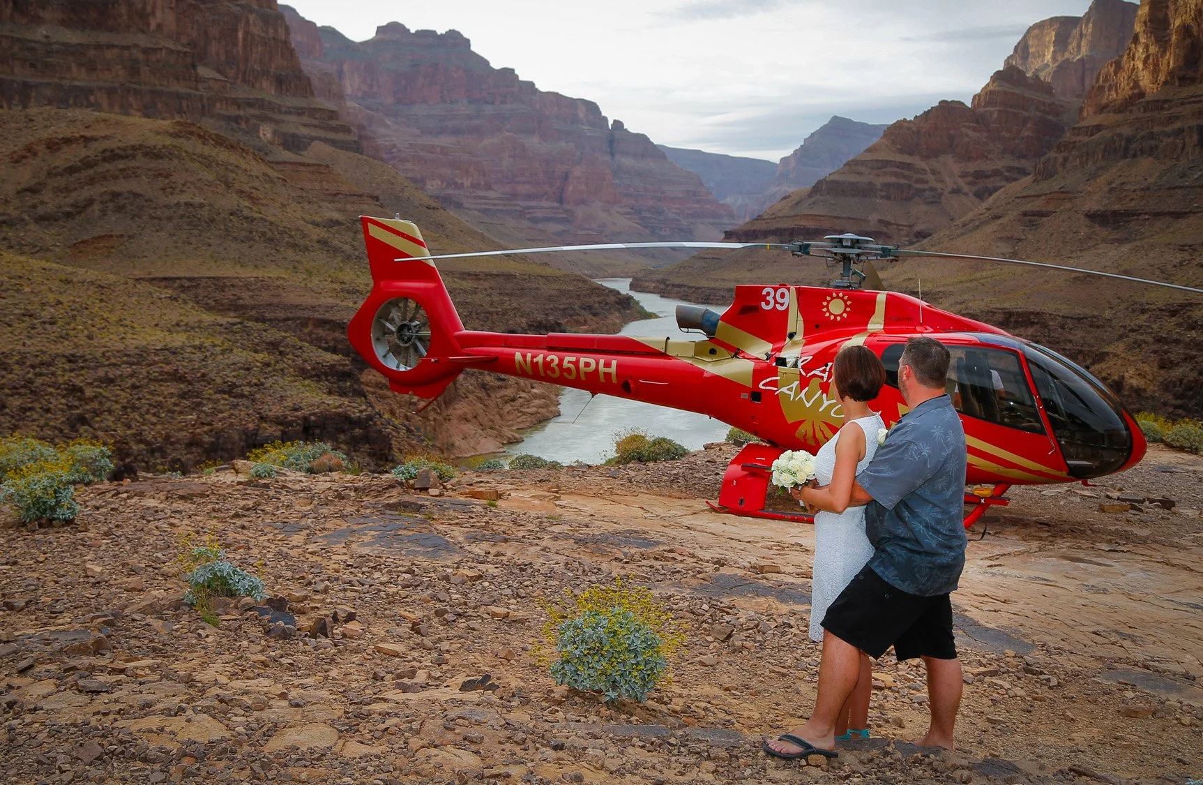Las Vegas Travel Guide &amp; Grand Canyon Helicopter Wedding Experience | Southwest Trip Day 8