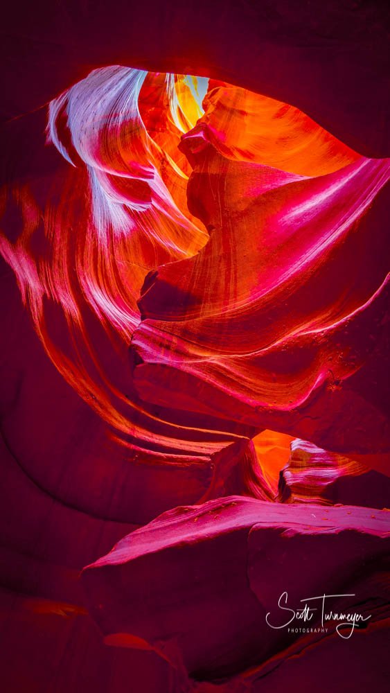 Light beams inside Antelope Canyon slot canyon near Page Arizona