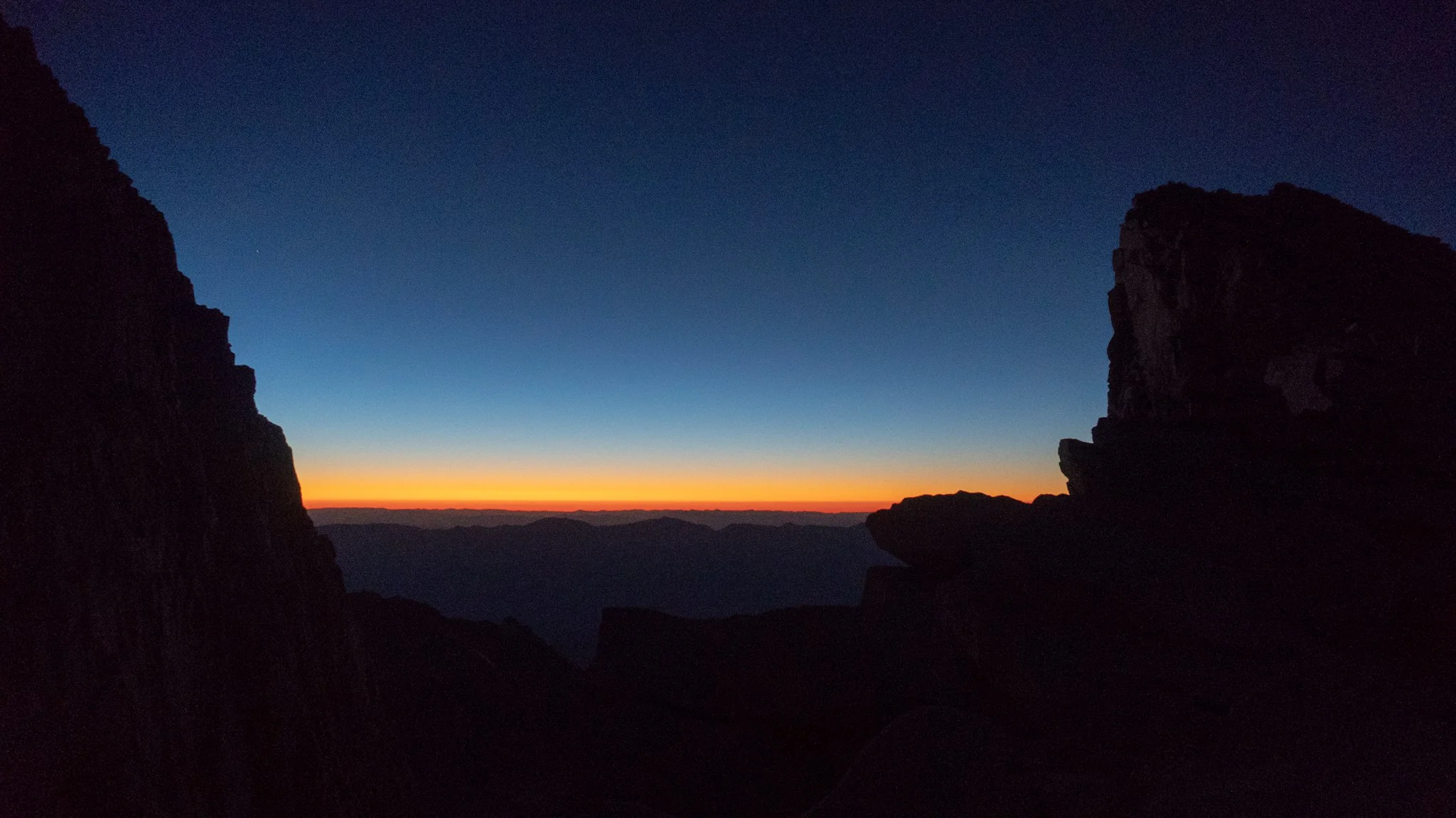 CA Side Quest: MOUNT WHITNEY!!! Night Hiking to the Summit for a Sunrise on Top of the World