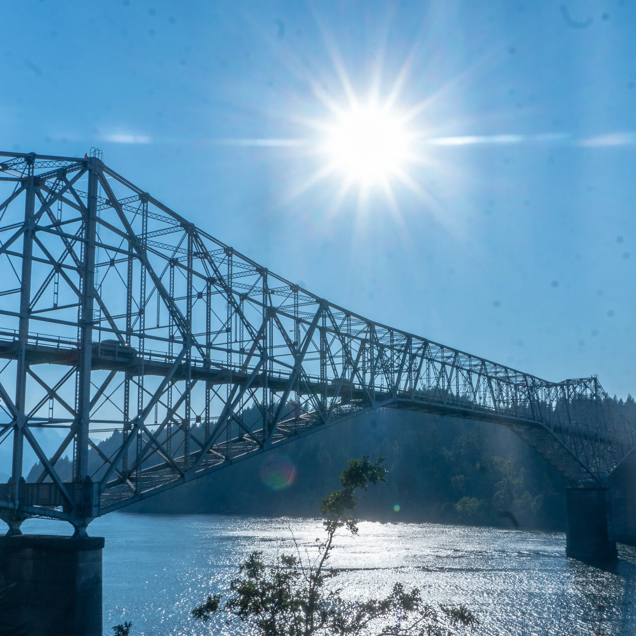 Bridge of the Gods over the Columbia River.