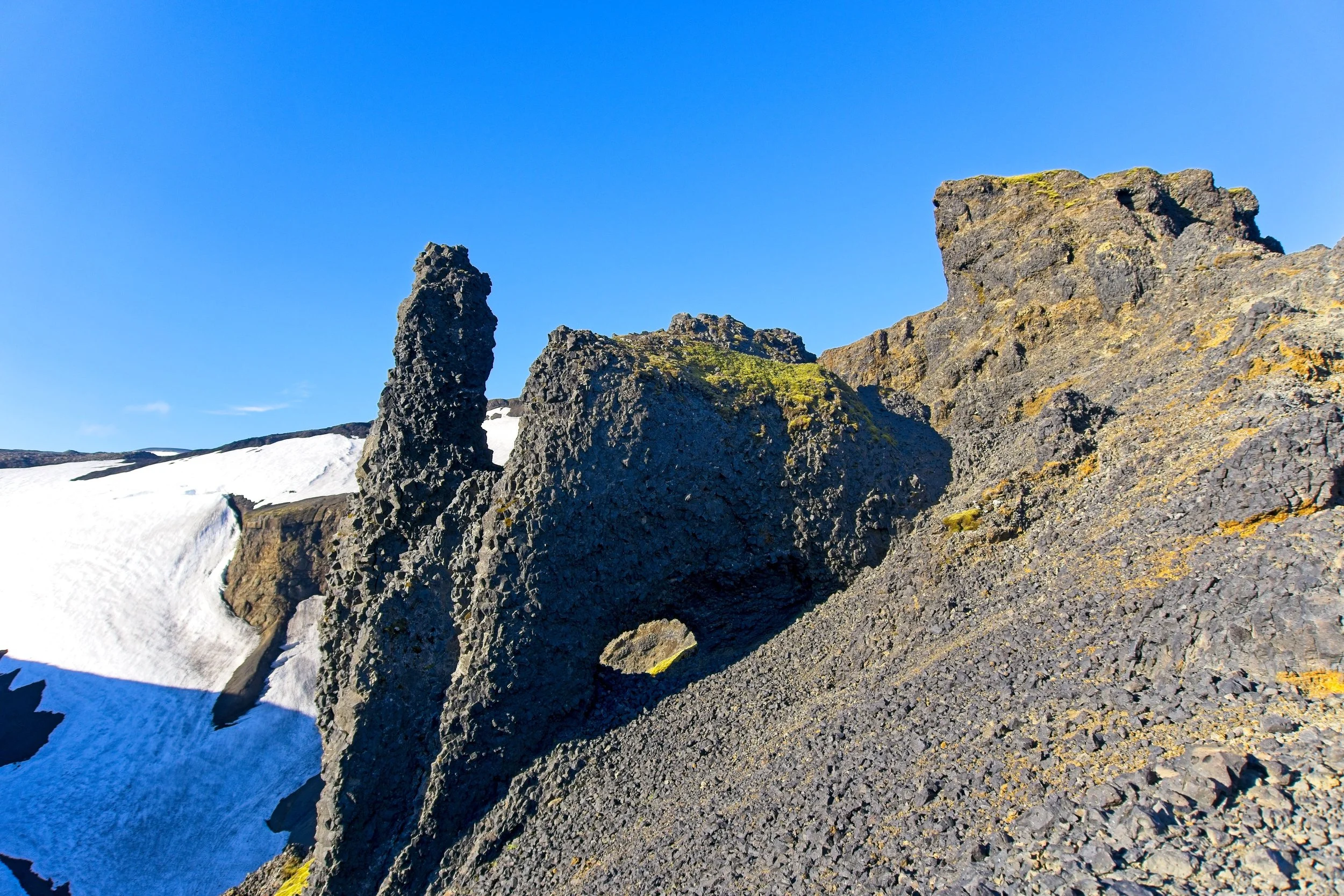 Heljarkambur - Hell's Ridge
