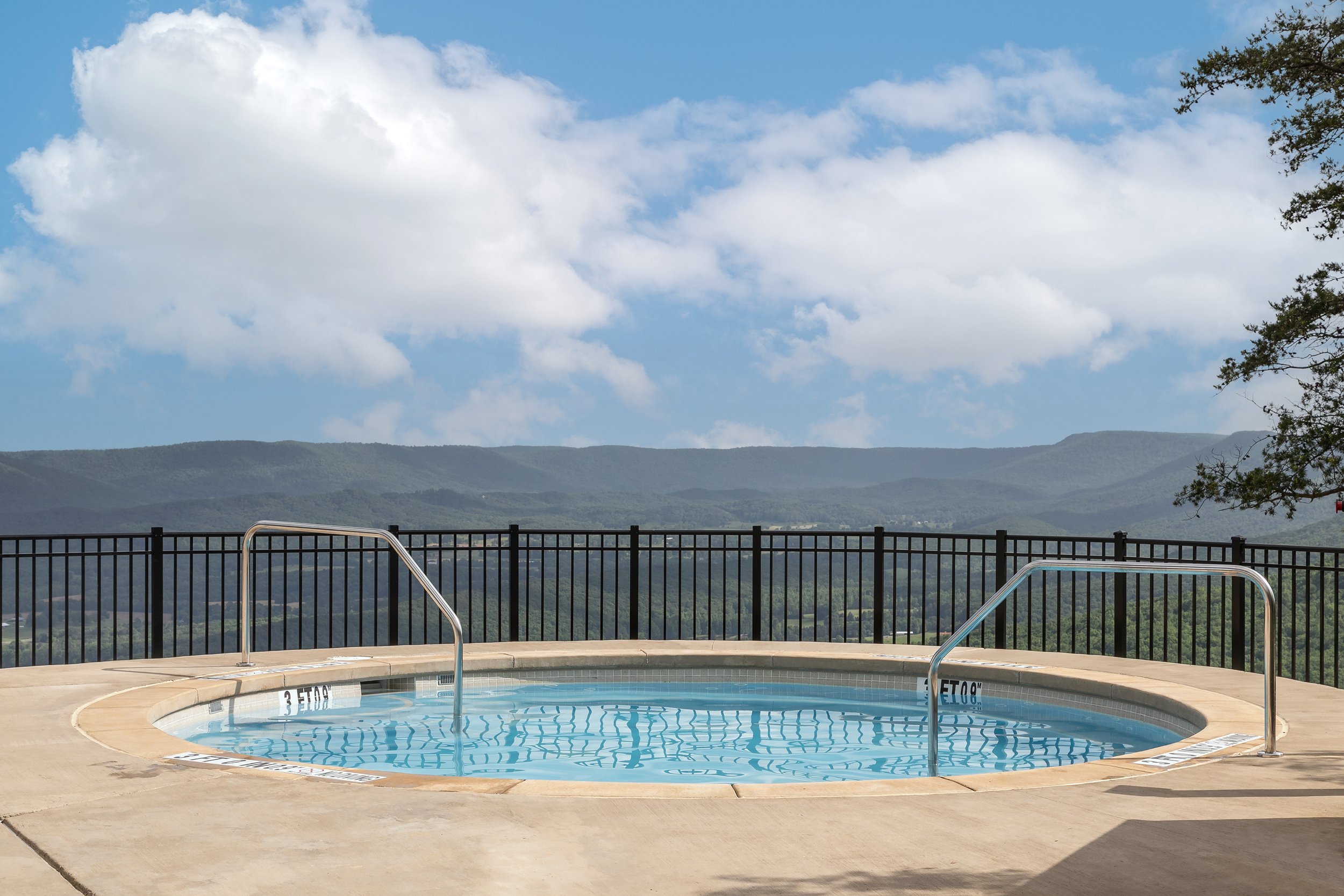 Cloudland Hotel_McLemore_Pool Area 5 Hot Tub_by 161 Photography.jpg