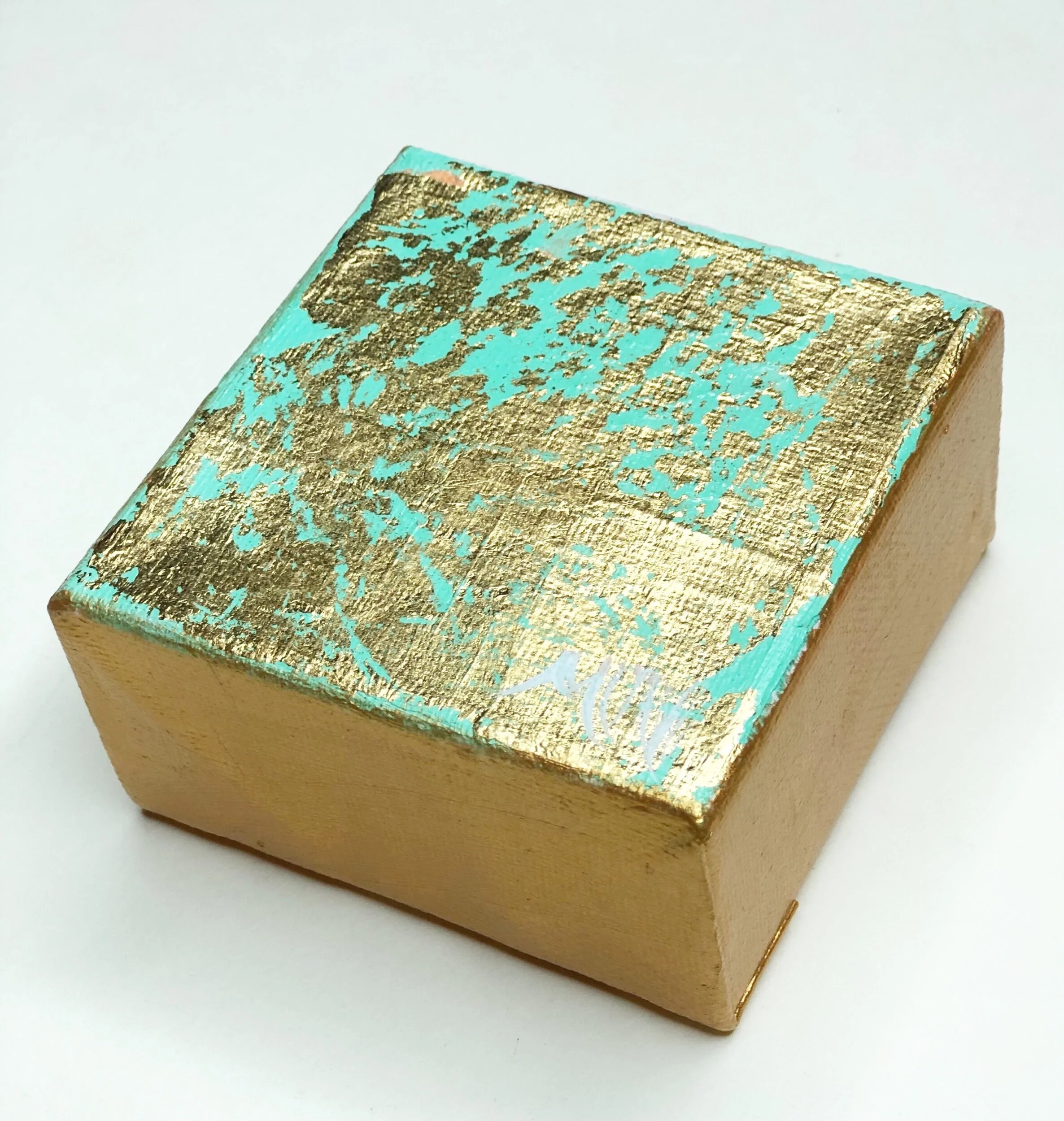 CD3B9C25-78FD-4CC4-B06F-6C97BD832DEF