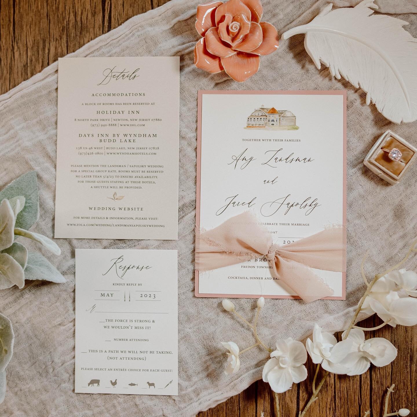 How to set the mood for your summer wedding celebration with dusty pinks and gorgeous details 🎀🌸💓

Congratulations Amy and Jared we cannot wait for your June wedding at @bearbrookvalley ✨✨✨
.
.
.

#njweddingstationery#njbridemagazine#goldfoil#gold