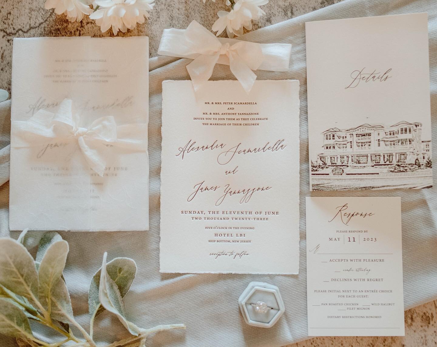 A simple and dreamy letterpress with deckled edging invitation suite setting the tone for Alexandra and James&rsquo;s summer wedding at @hotellbi ✨Did you know we hand-deckle our invitations?
.
.
.

#njweddingstationery#njbridemagazine#goldfoil#goldf