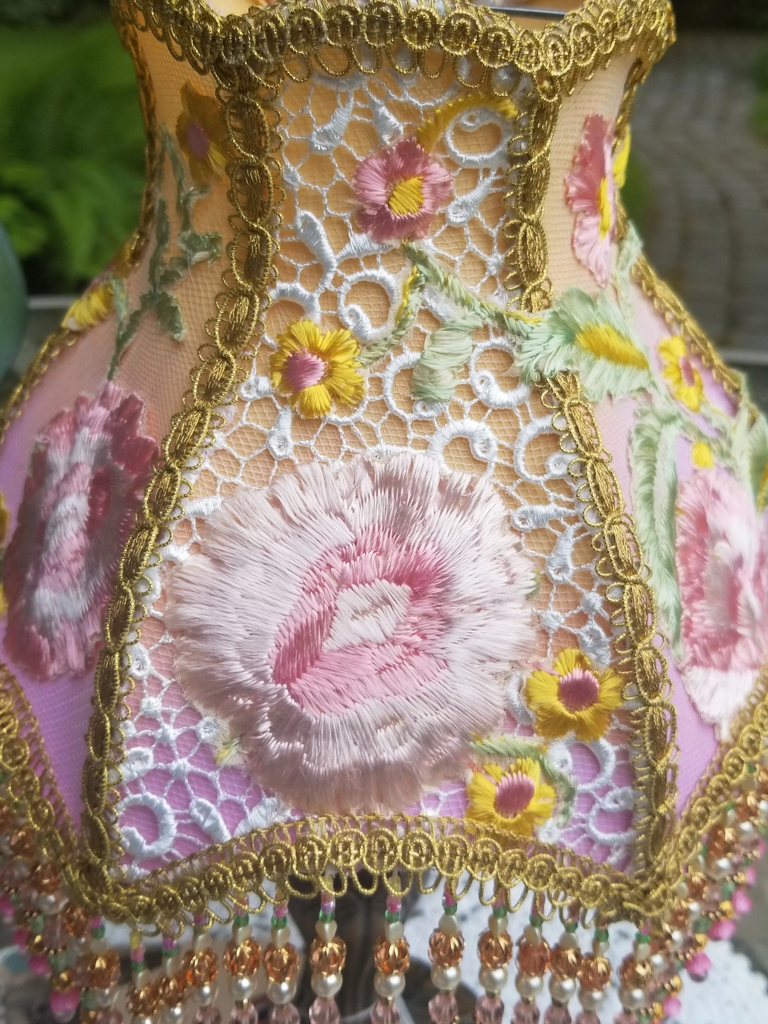 Elegance Lamps Springtime Joy Detail.jpg