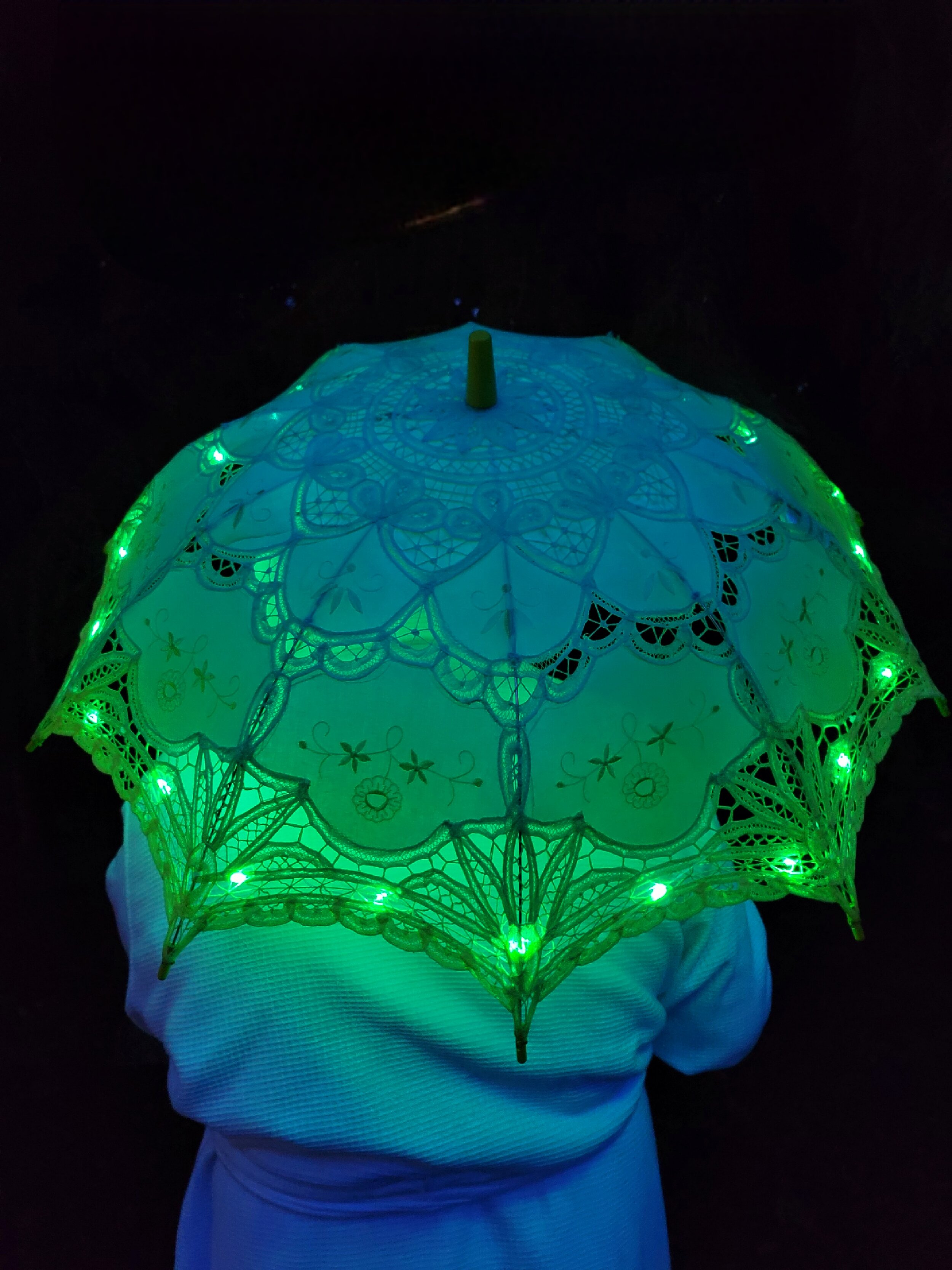 elegance-lamps-art-parasols-chroma (8).jpg