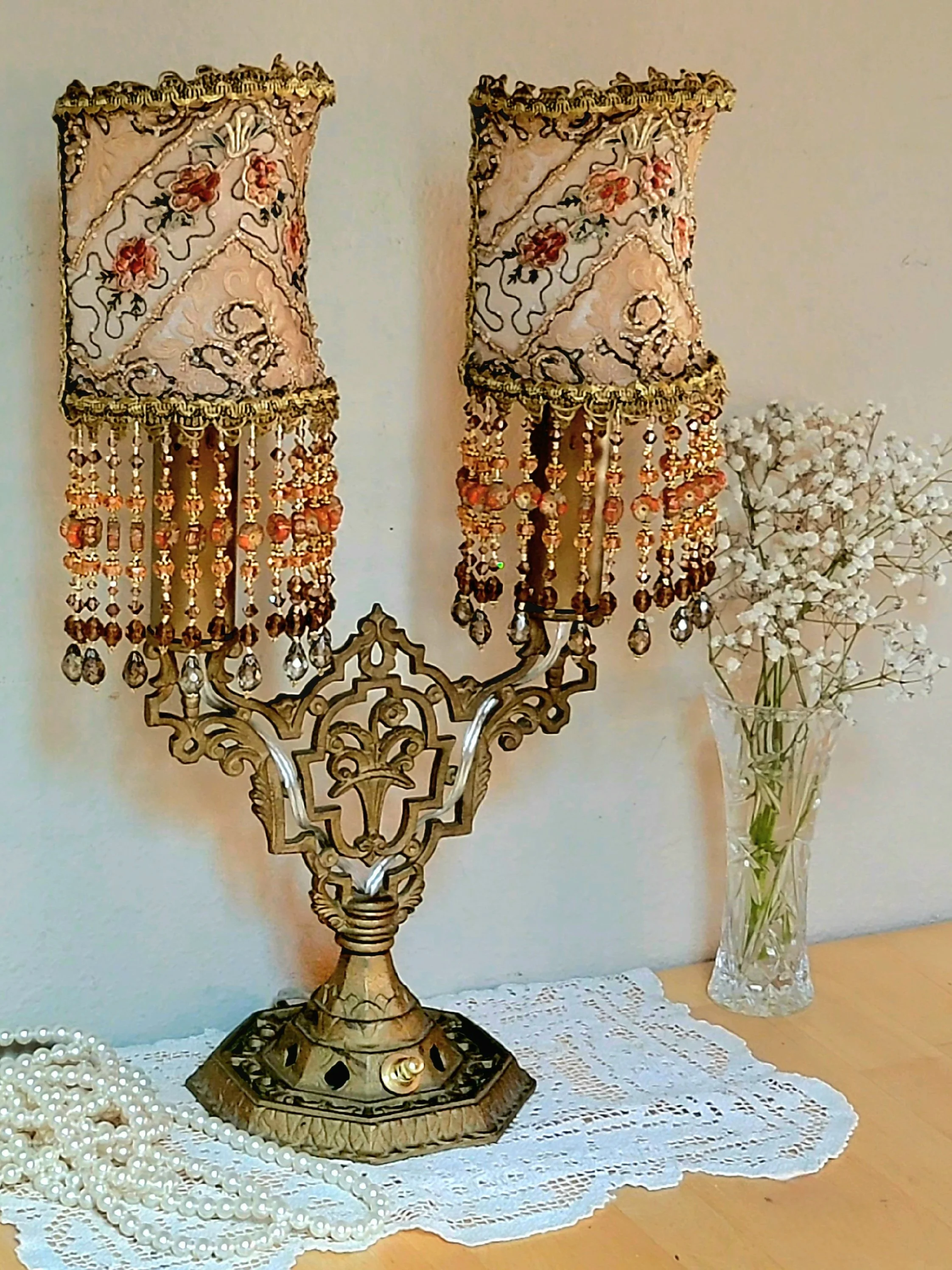 Elegance Lamps Antique Lamps & Handcrafted Victorian Lampshades
