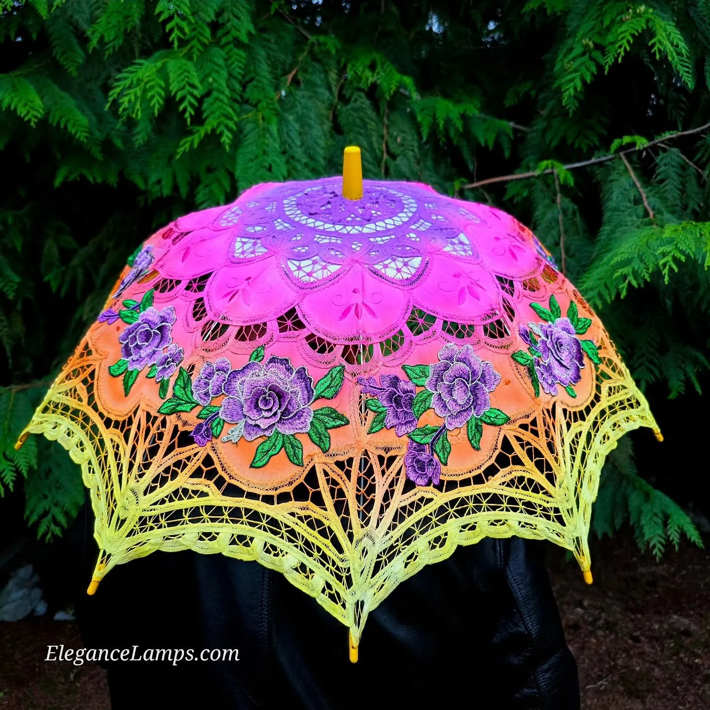 🔥New Parasol 🔥 Stay cool in the summer sun. Handmade in Seattle. 
.
.
#summerstyle #summerstyle #fashion #parasol #festivalfashion #burningman