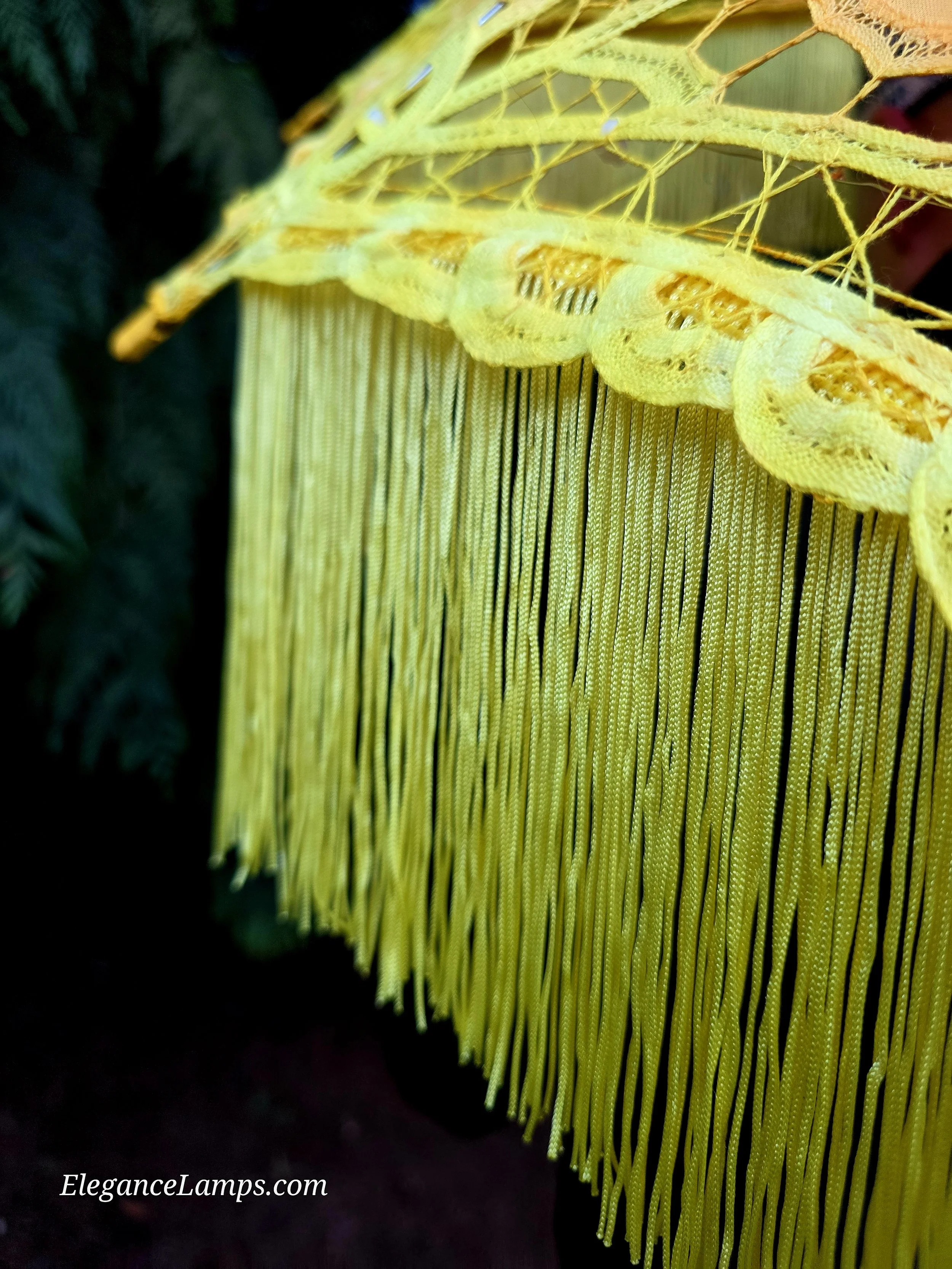 fringe parasol