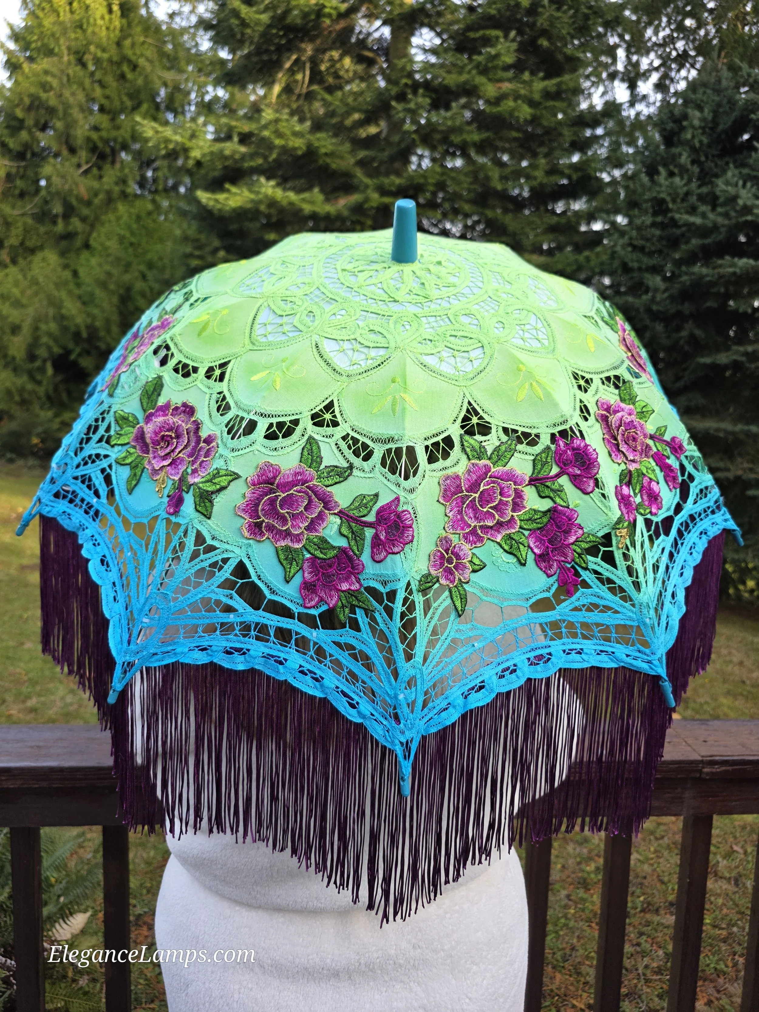 Oxalis LED Parasol