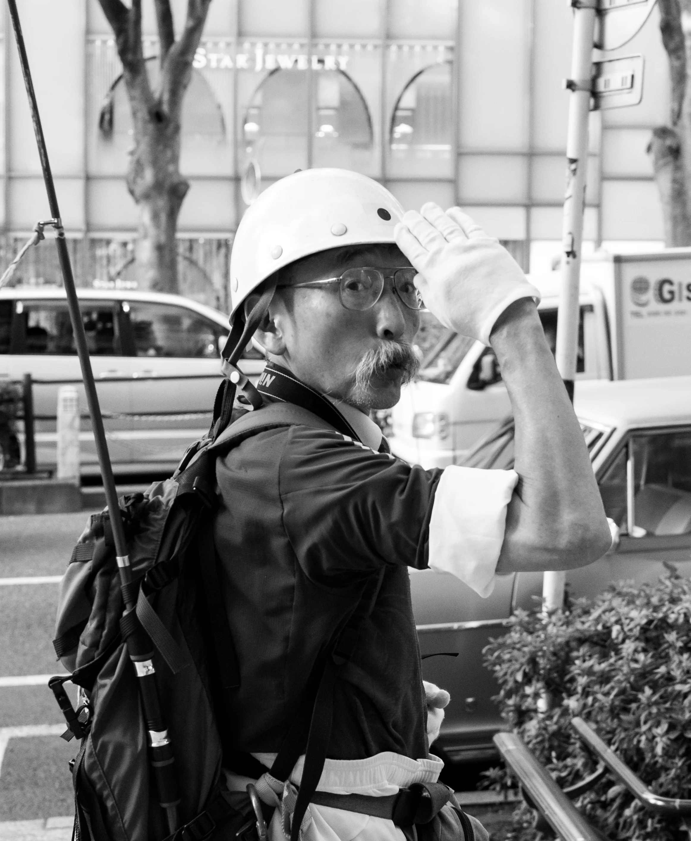 TOKYO.17(B&W).jpg