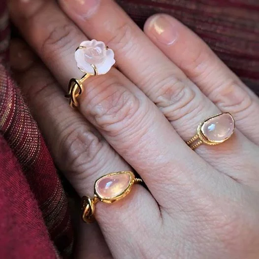 rosequartzring.jpg