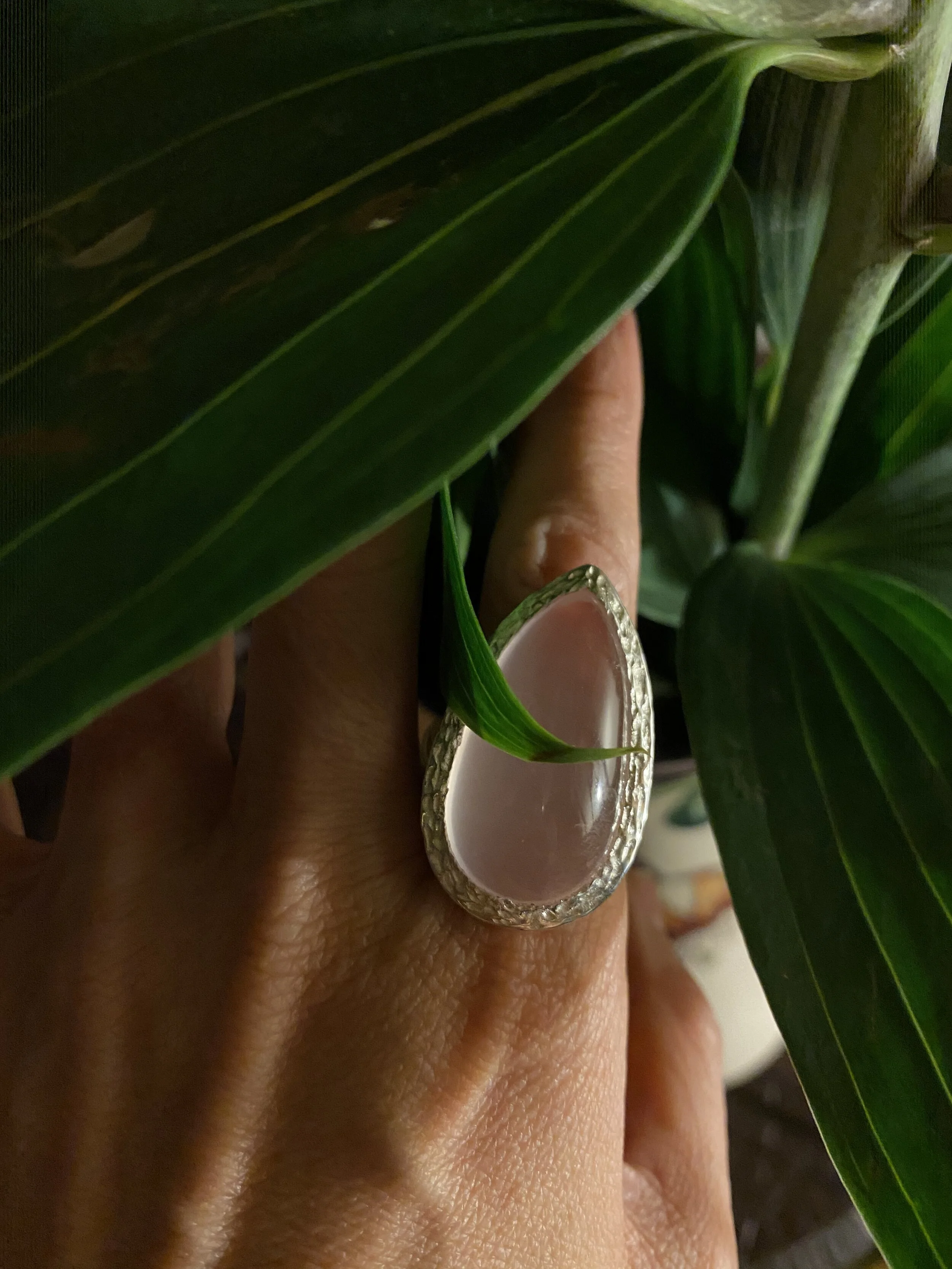 rosequartzring1.jpg