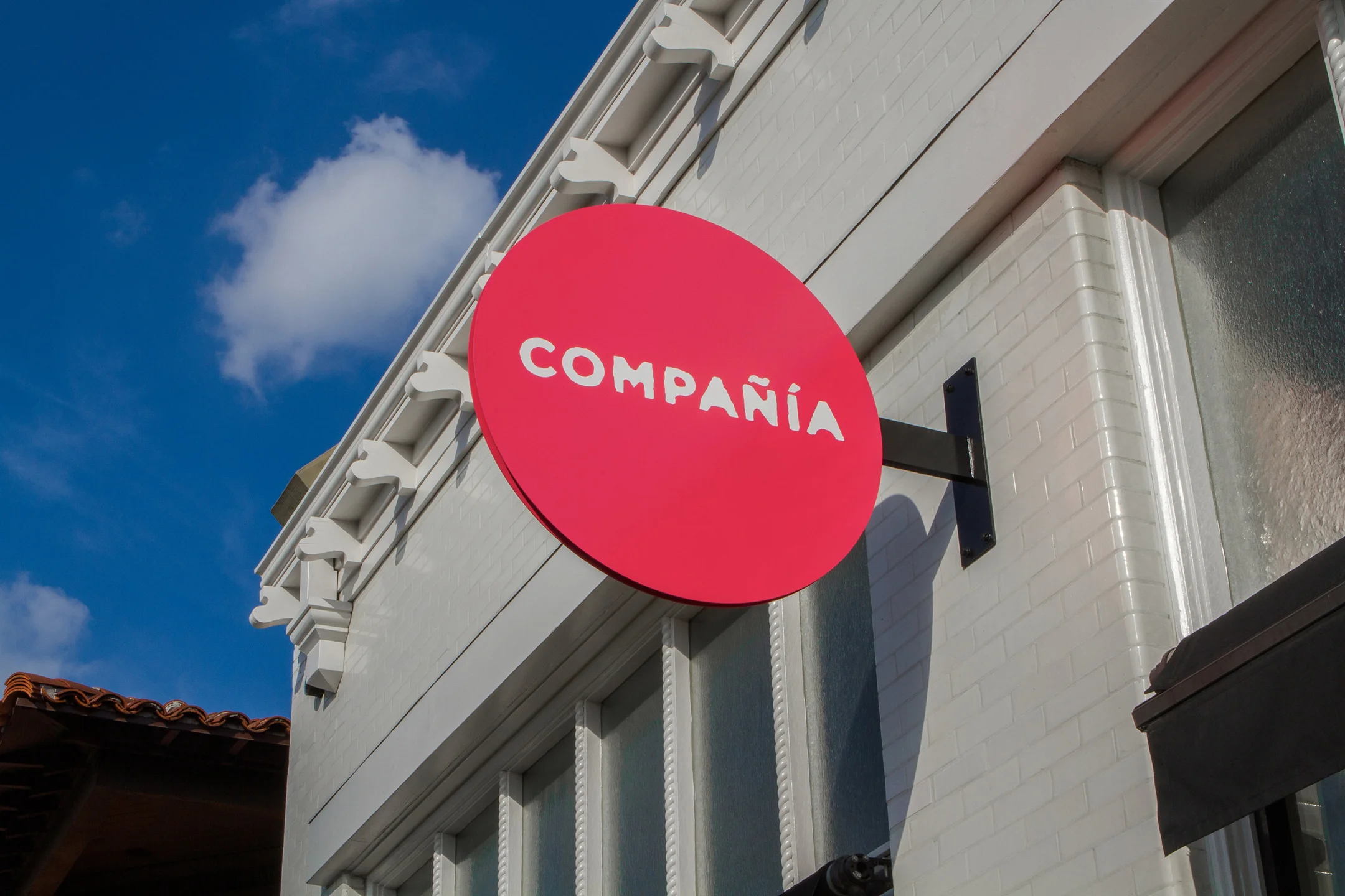 compania-exterior-1.jpg