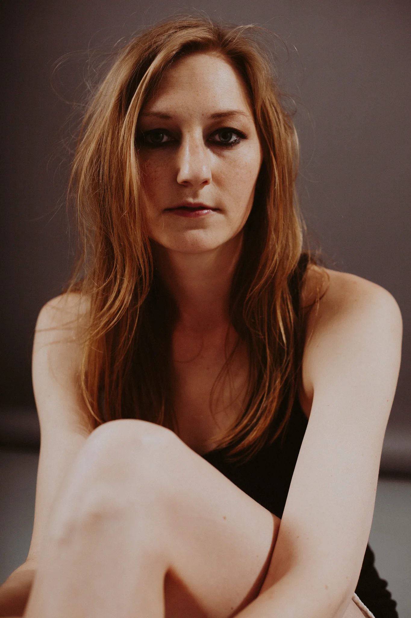 ©TomWoollard_Editorial_Girls_Album_Cover_Hamburg-0163-2-Edit.jpg