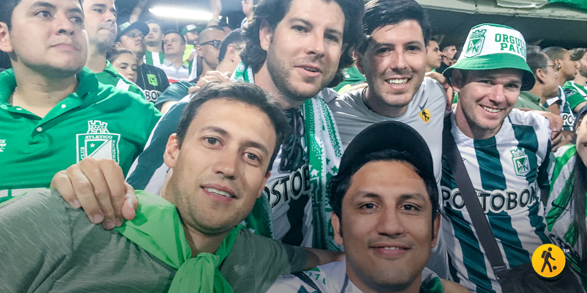 Mandatory group picture before the kickoff.