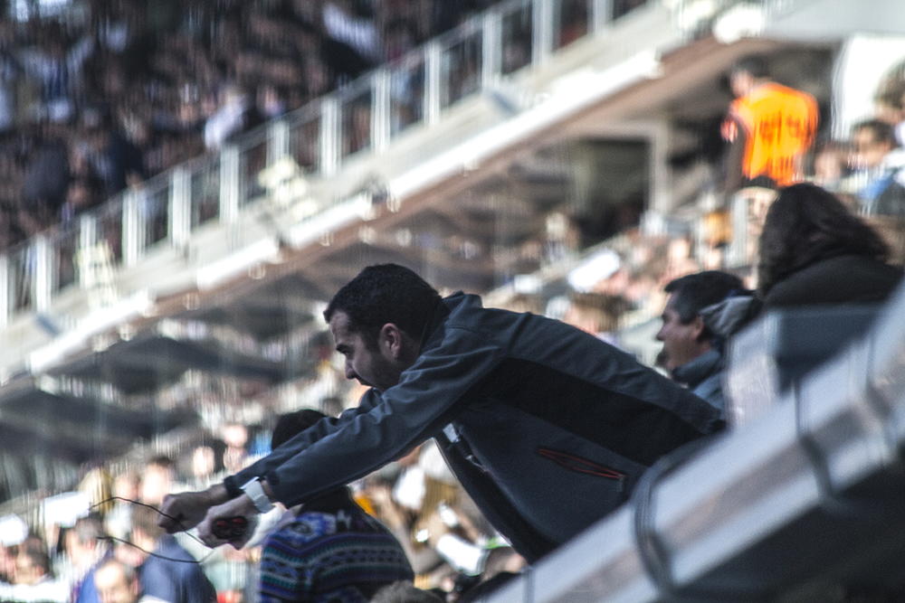 As the whistle blowed, the 85,000 fans started screaming as loud as they can. It was unreal!