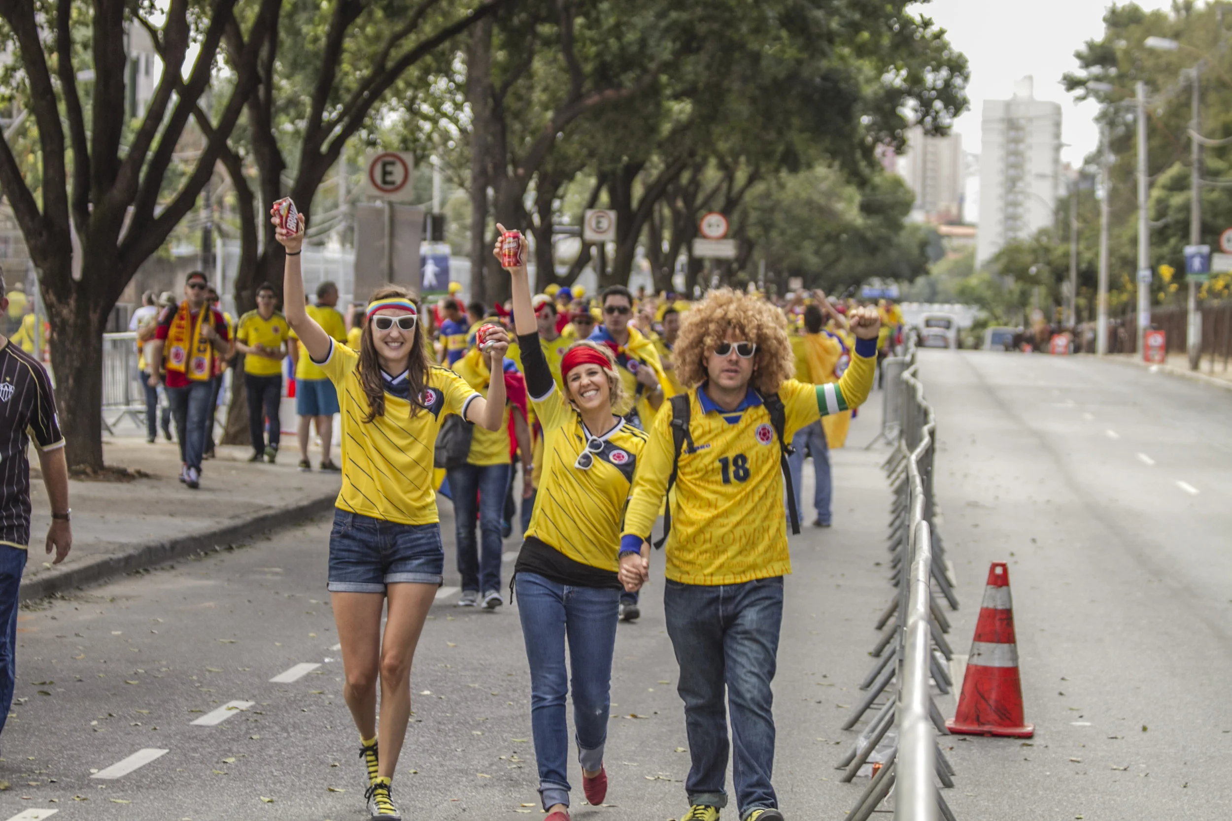 Llegando al estadio Mineirao, gran ambiente por las calles de Belo Horizonte.