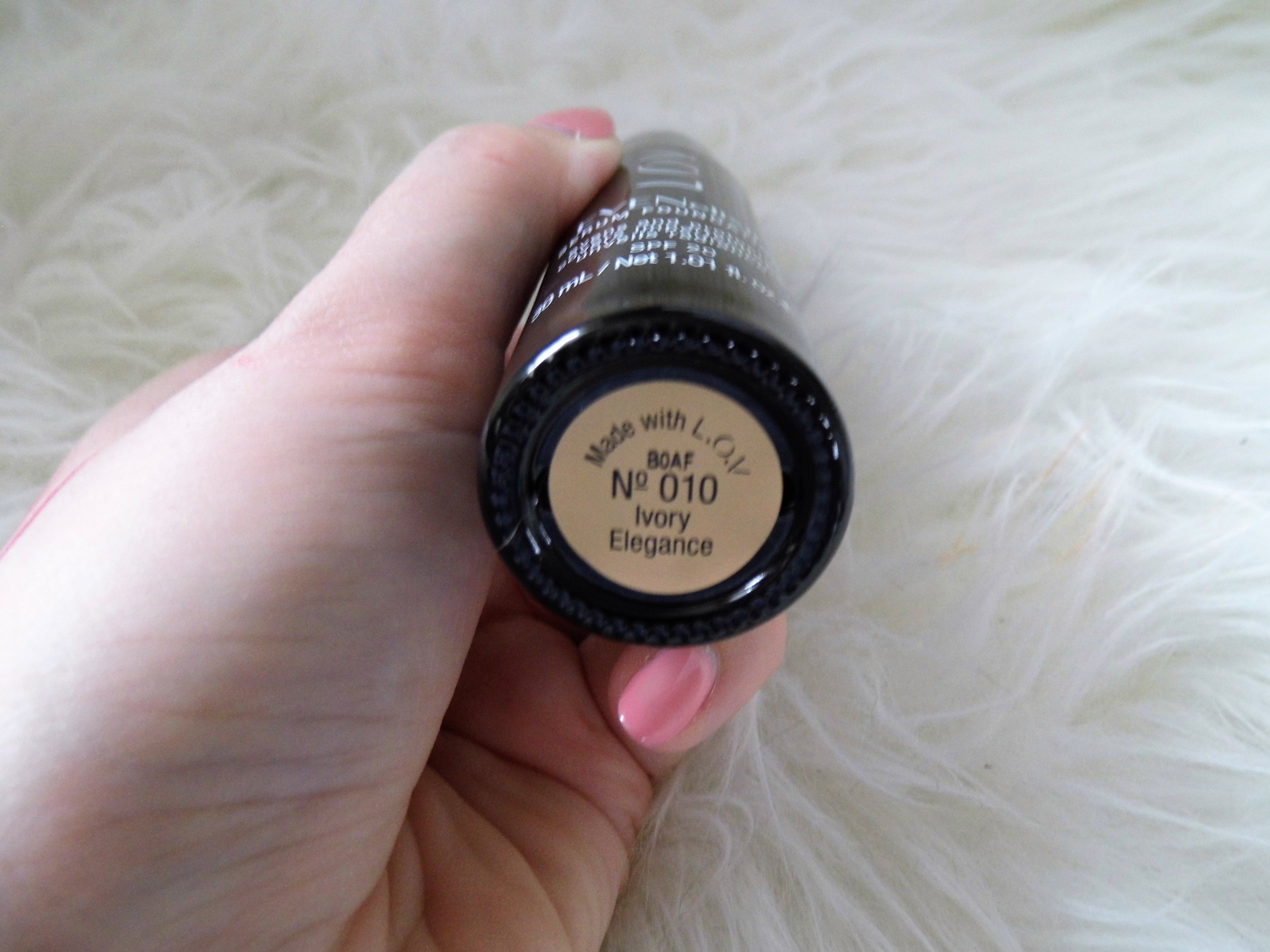 Evenelixir serum foundation ivory elegance