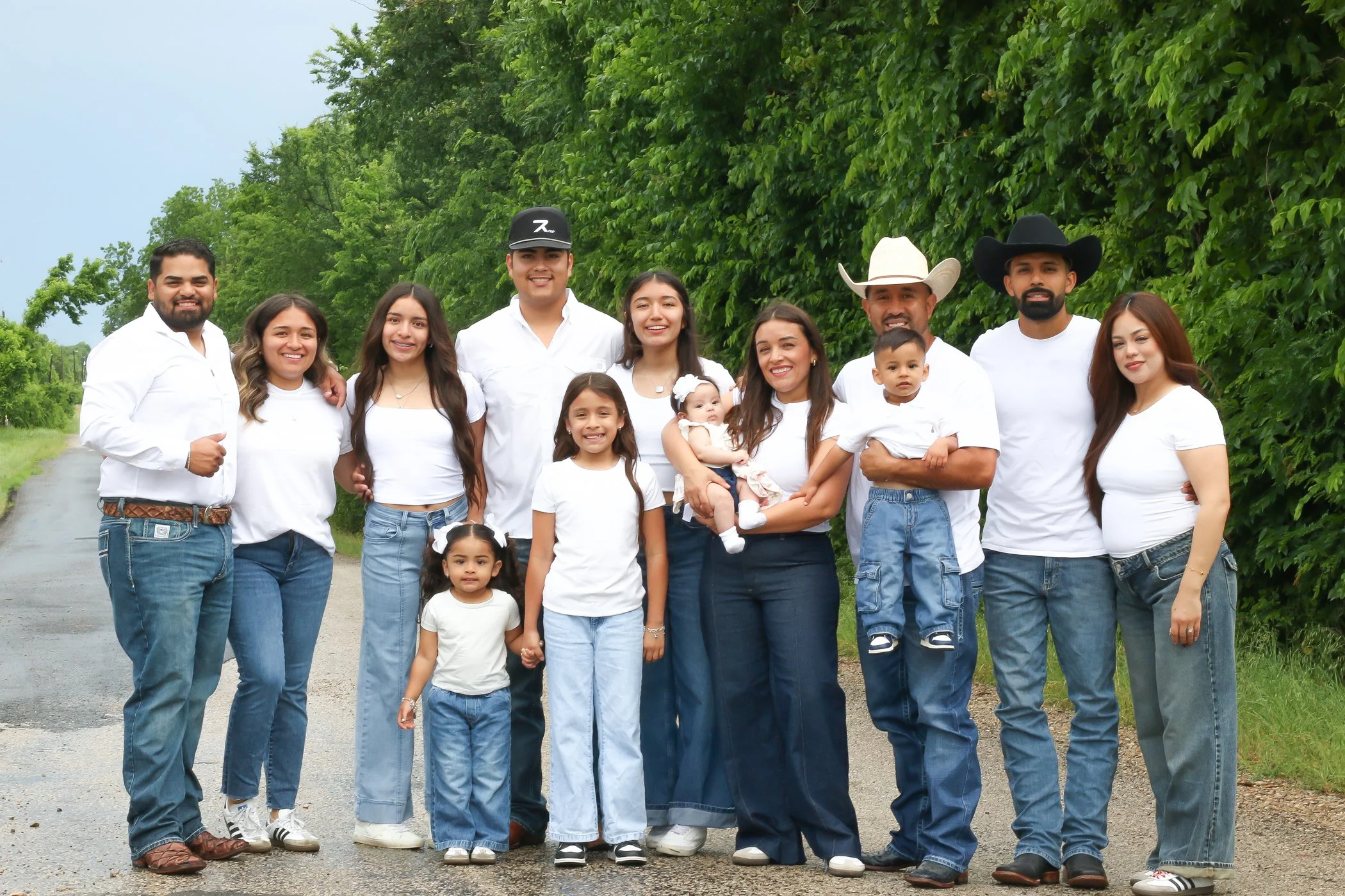 MoraFamily-1181.jpg