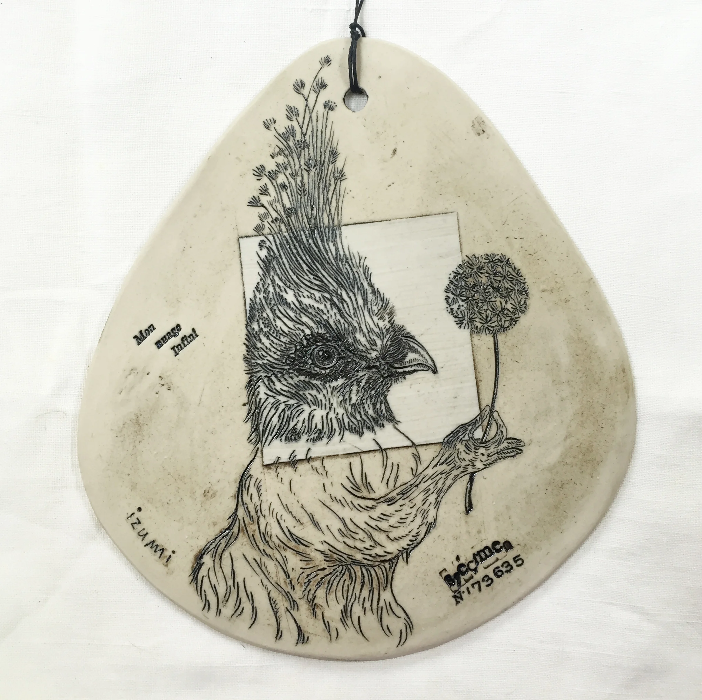 IZUMI_PLAQUE_GRAVEE_huppe_pissenlit.jpg