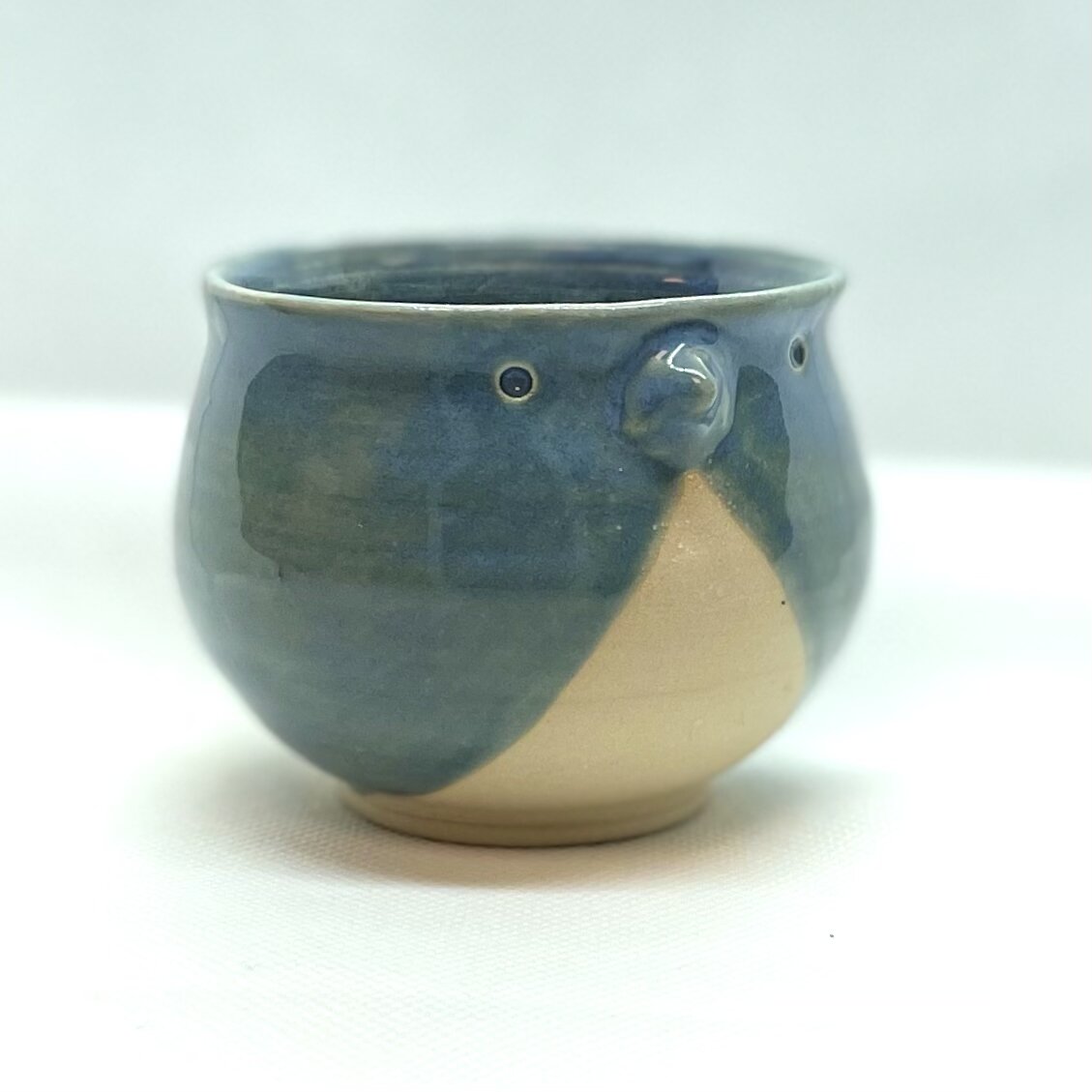 CC53FDBB-4CF6-4246-A4E1-2CB27C51719D