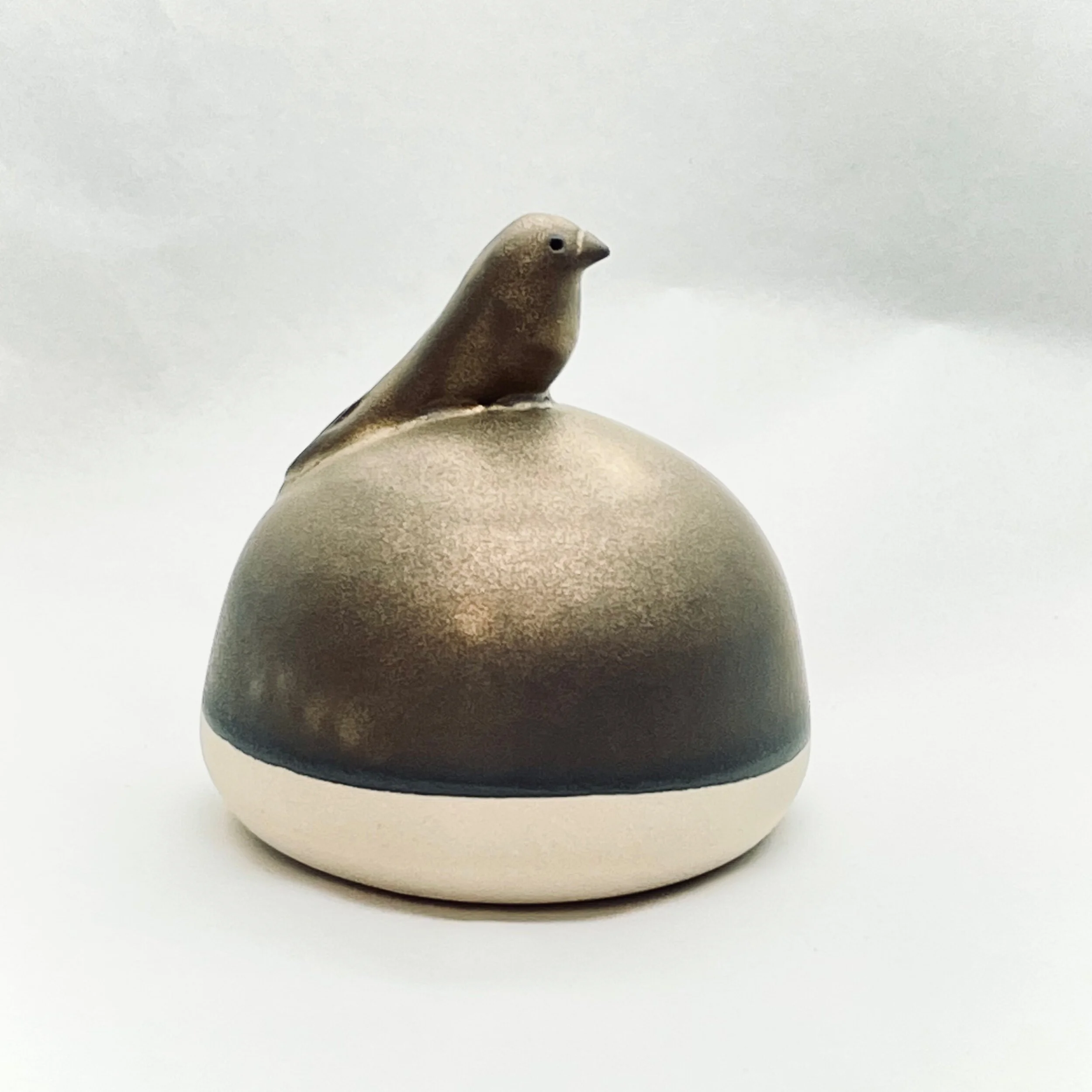 0AEB7022-4EF8-4373-B2DB-5ABB0966D269