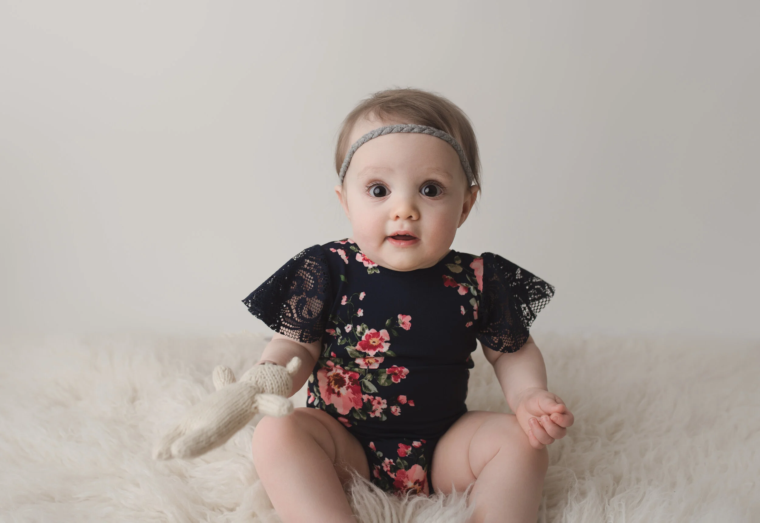 Olivia ~ Minneapolis, MN ~ Sitter Photographer 