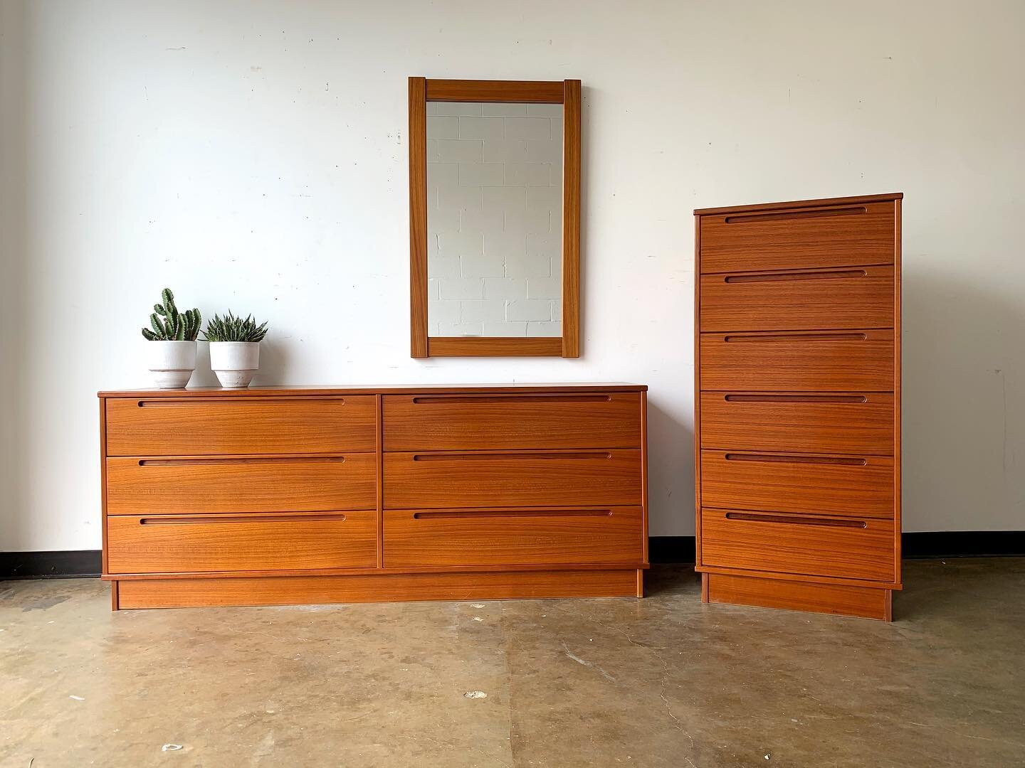 SOLD / Danish Modern Teak Dresser + Mirror Set By Torring / circa 1960s! 6 Drawer Long Dresser and 6 Drawer Tall Dresser. A clean minimalistic design that lets that stunning teak grain be the star of the show! Dressers are on plinth bases with elonga