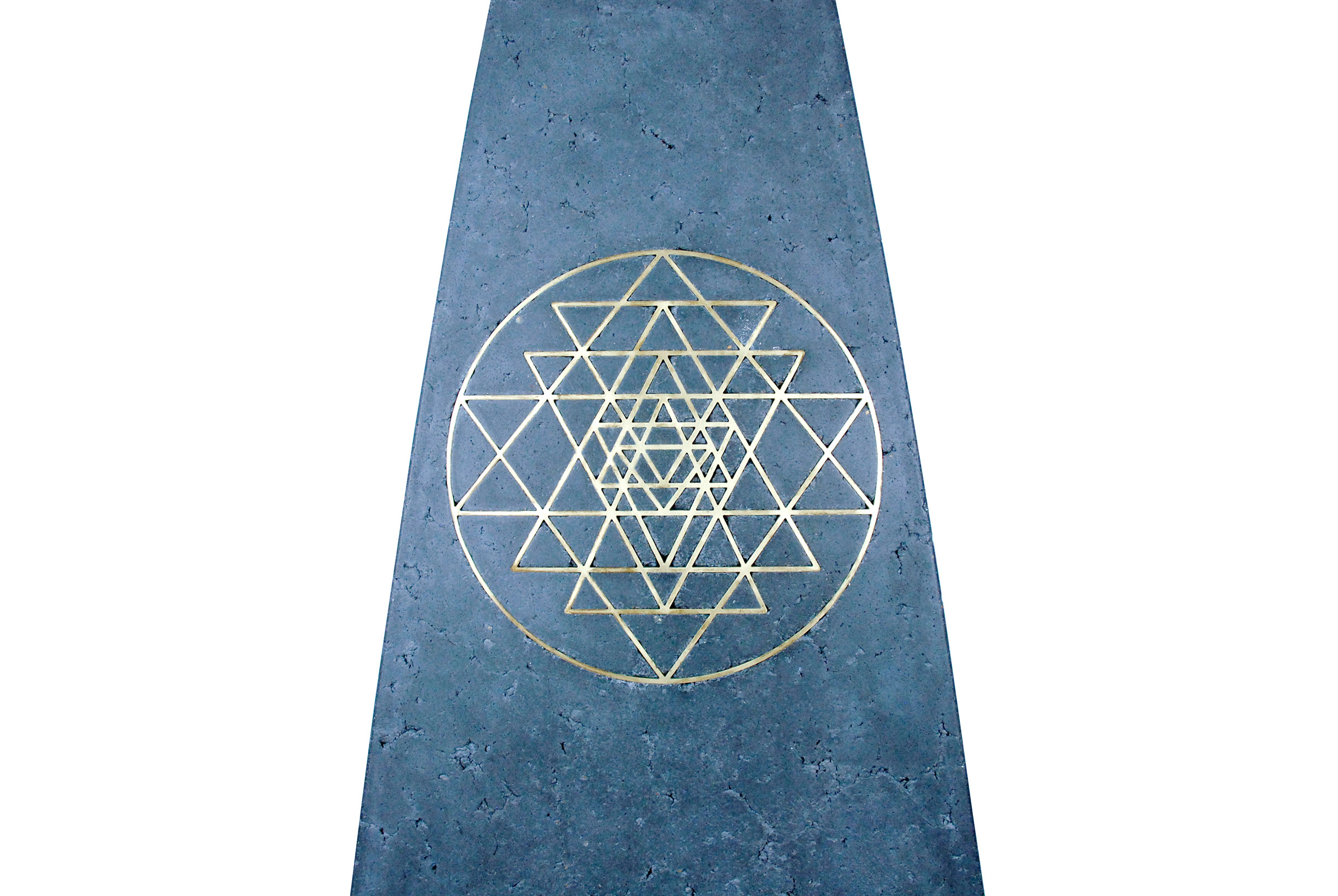 Sacred-Throne-Top-web.jpg
