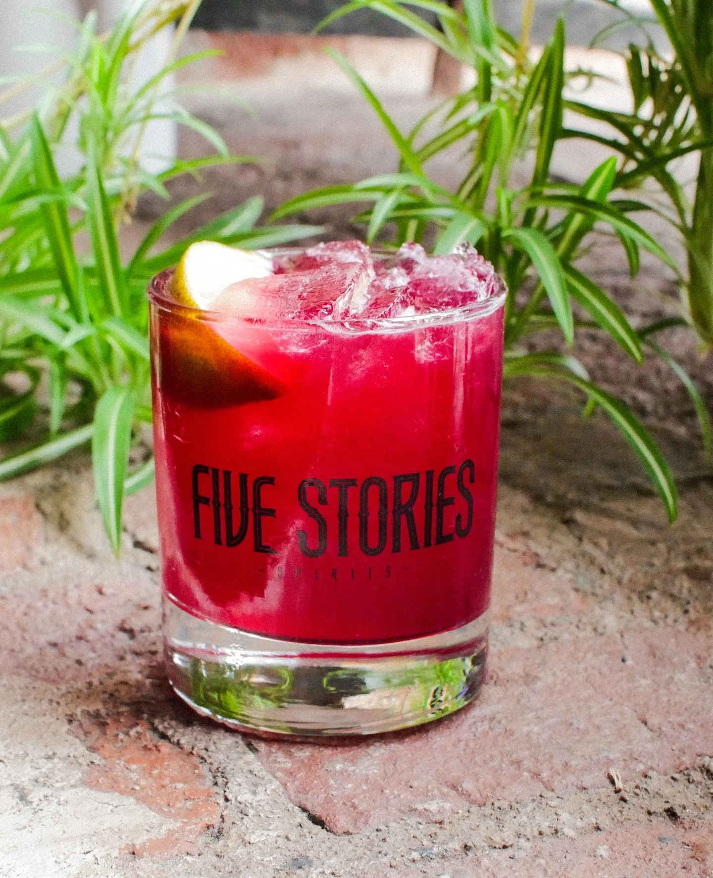 Our spring cocktail menu is out! 🌸🌺🌷

The Blackwell 
- Tequila, lime juice, blackberry simple, and Triple Sec, served on the rocks with a lime

1895 Old Fashioned 
- Northern Liberties Bottled-in-Bond Bourbon, sugar cube, and bitters, served over 