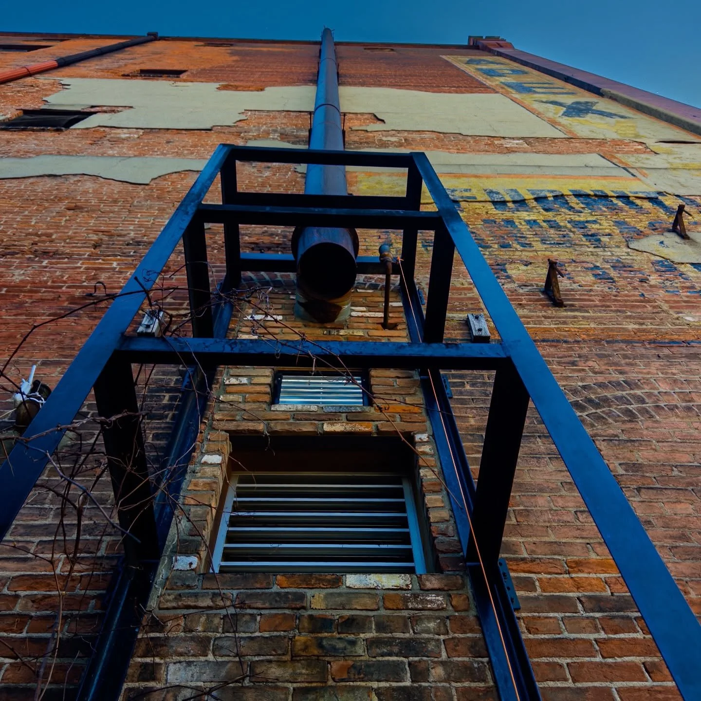 Our taproom is housed in a building constructed in 1895 as part of the Christian Moerlein Brewing Co., once the fifth-largest brewery in the country before Prohibition. Built for fermenting and lagering beer, the structure was designed to stay cool, 