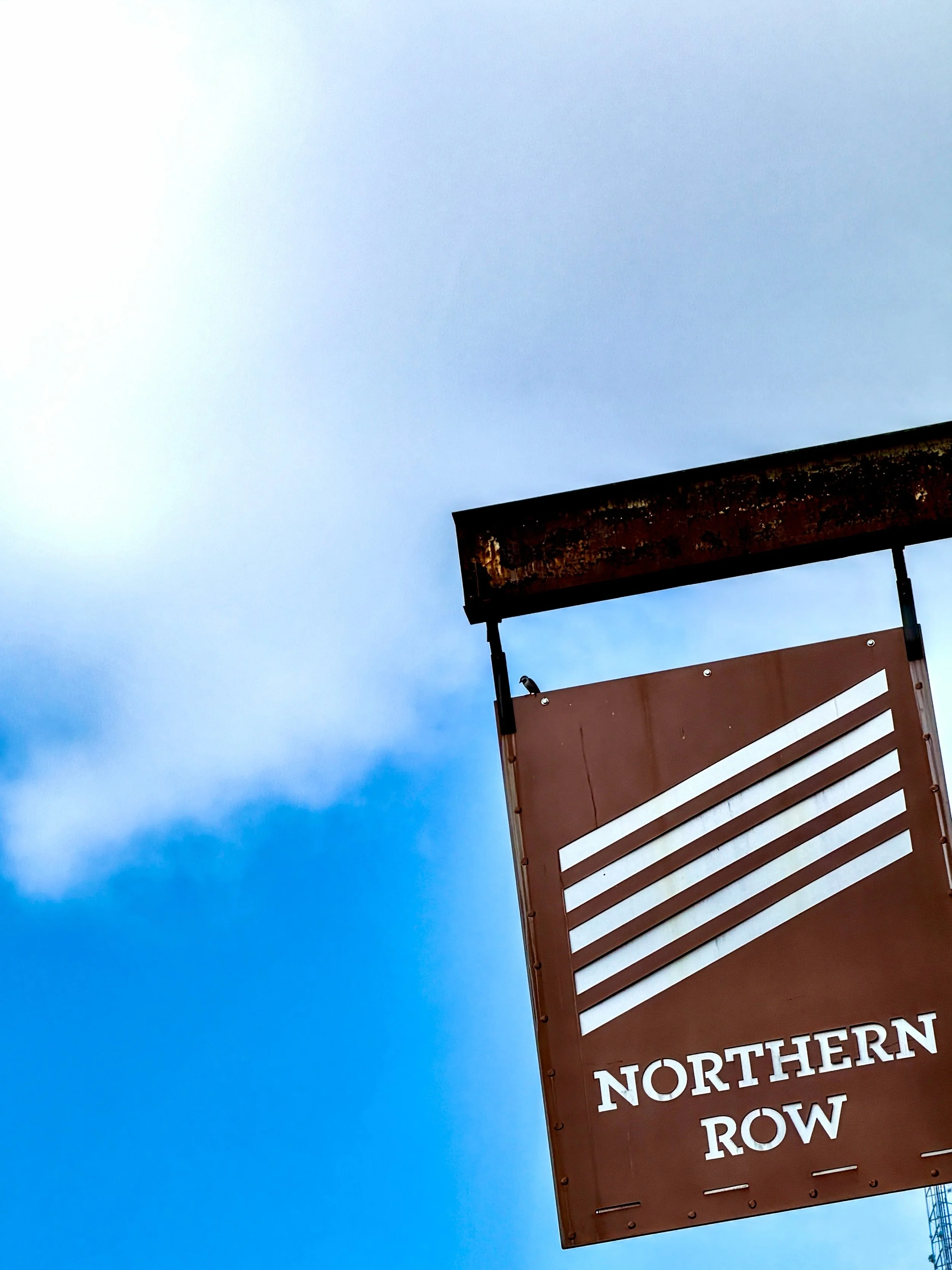 It&rsquo;s a beautiful Sunday to come by Northern Row 🌞🌞