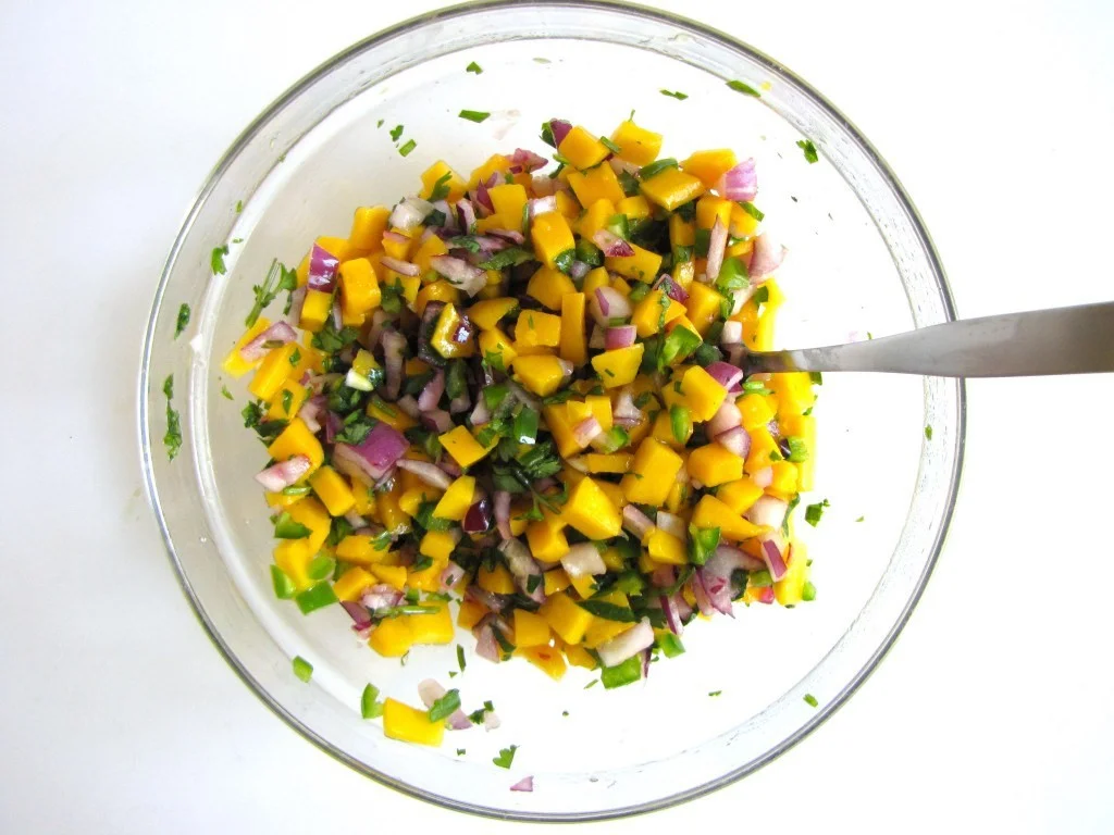 mango salsa.jpg