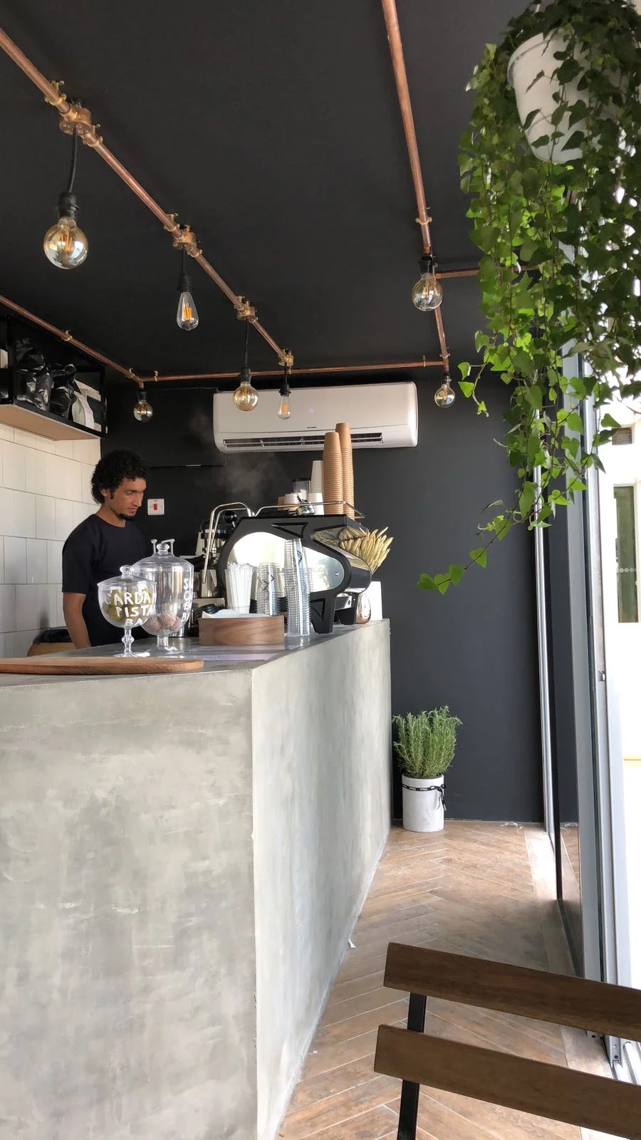 WhatsApp Image 2018-02-21 at 16.35.48.jpeg