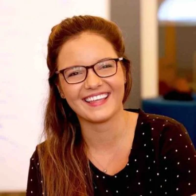 Elyssa stewart profile picture .jpg