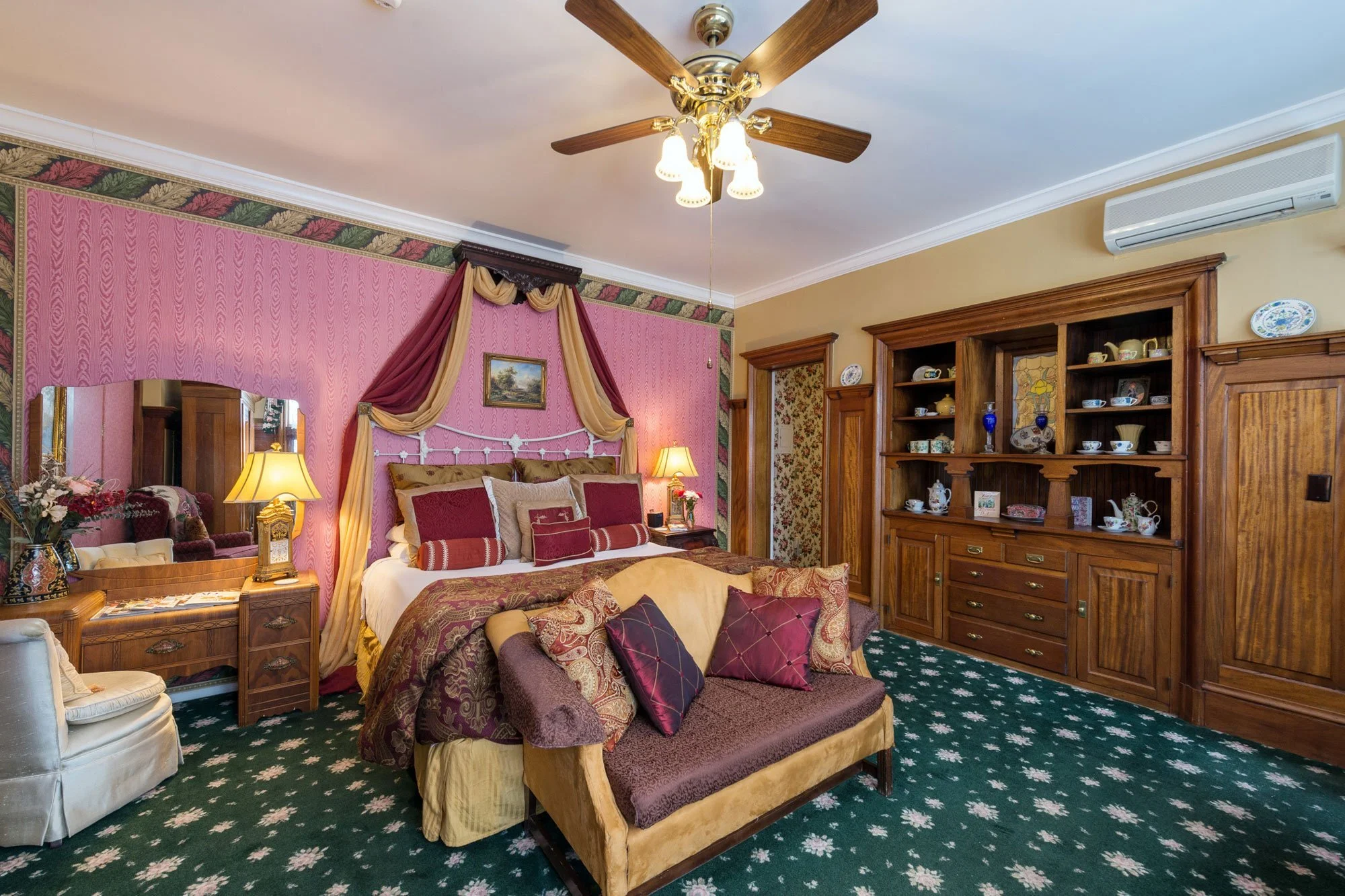 lowres_tearoom_2_2019_rs_20190412123832.jpg