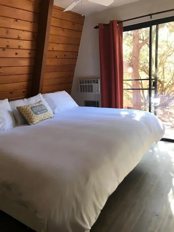cottage2.jpg