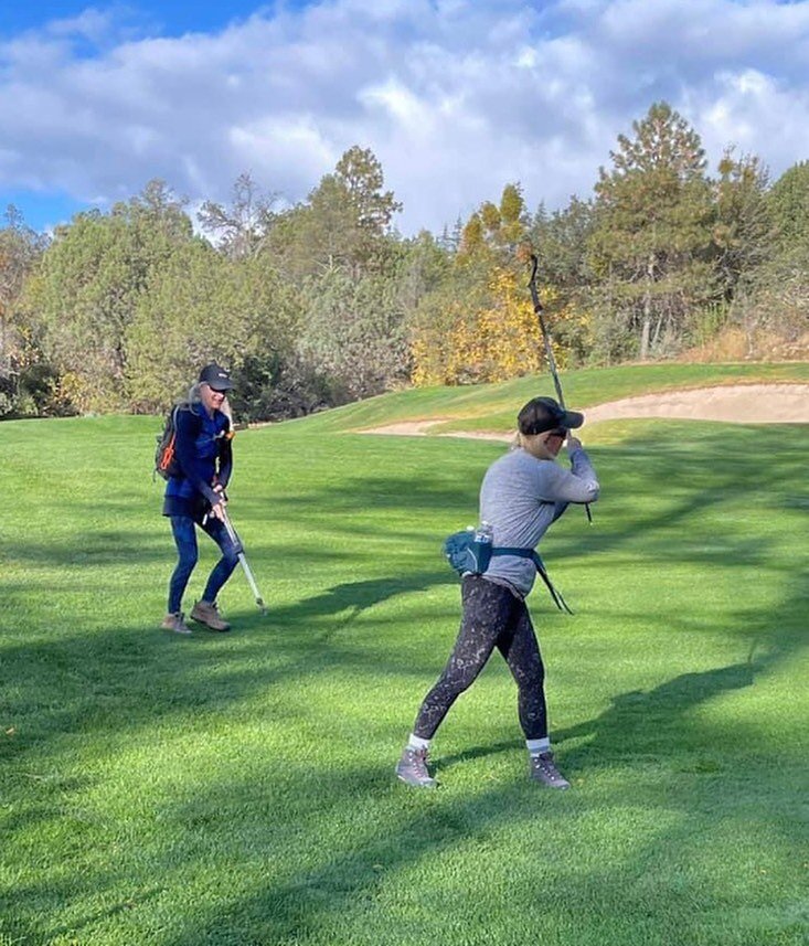 Golf club, anyone?  #golfyoga #golfyogaprescott #golfyogagirl #yogaeverywhere #golfyogaexercise