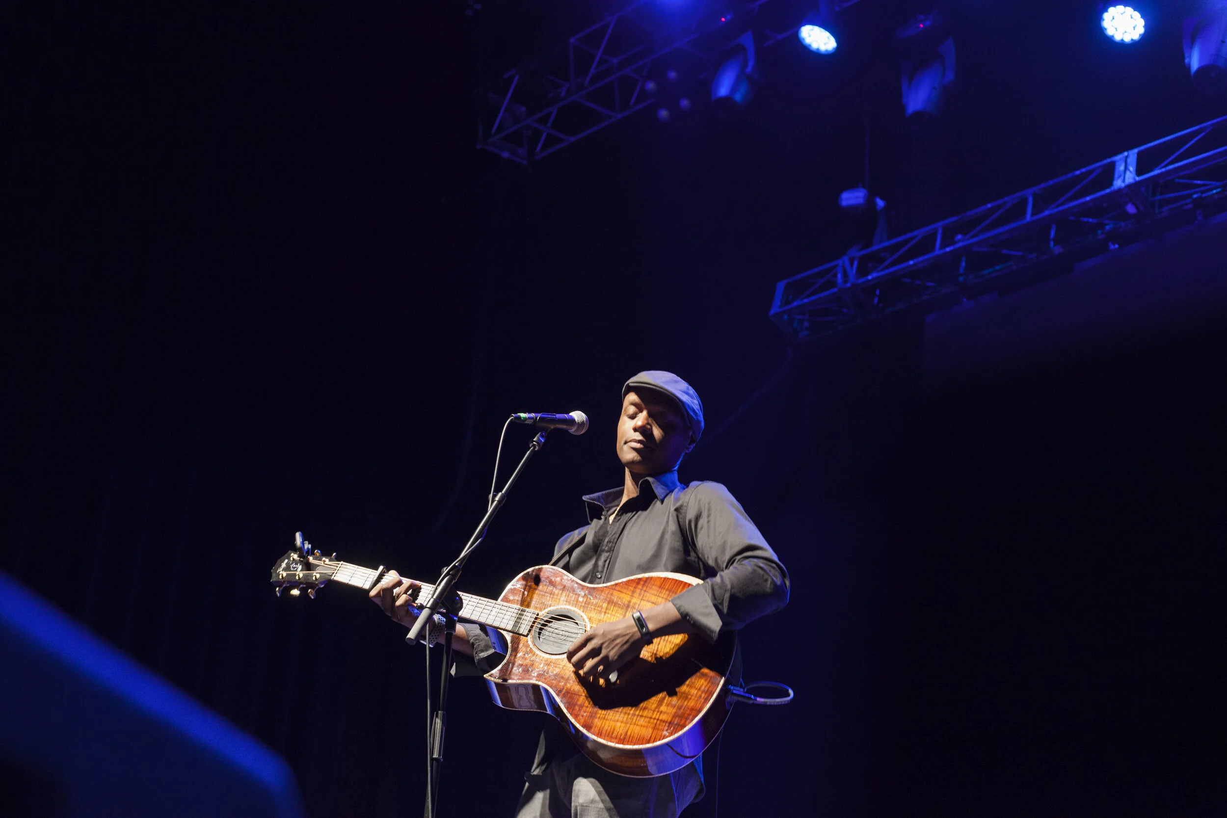  Javier Colon 