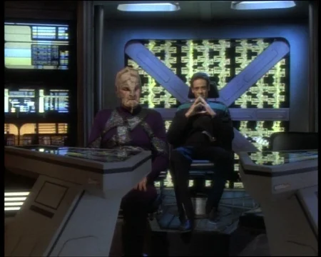 Deep_Space_Nine_1-09_29.jpg