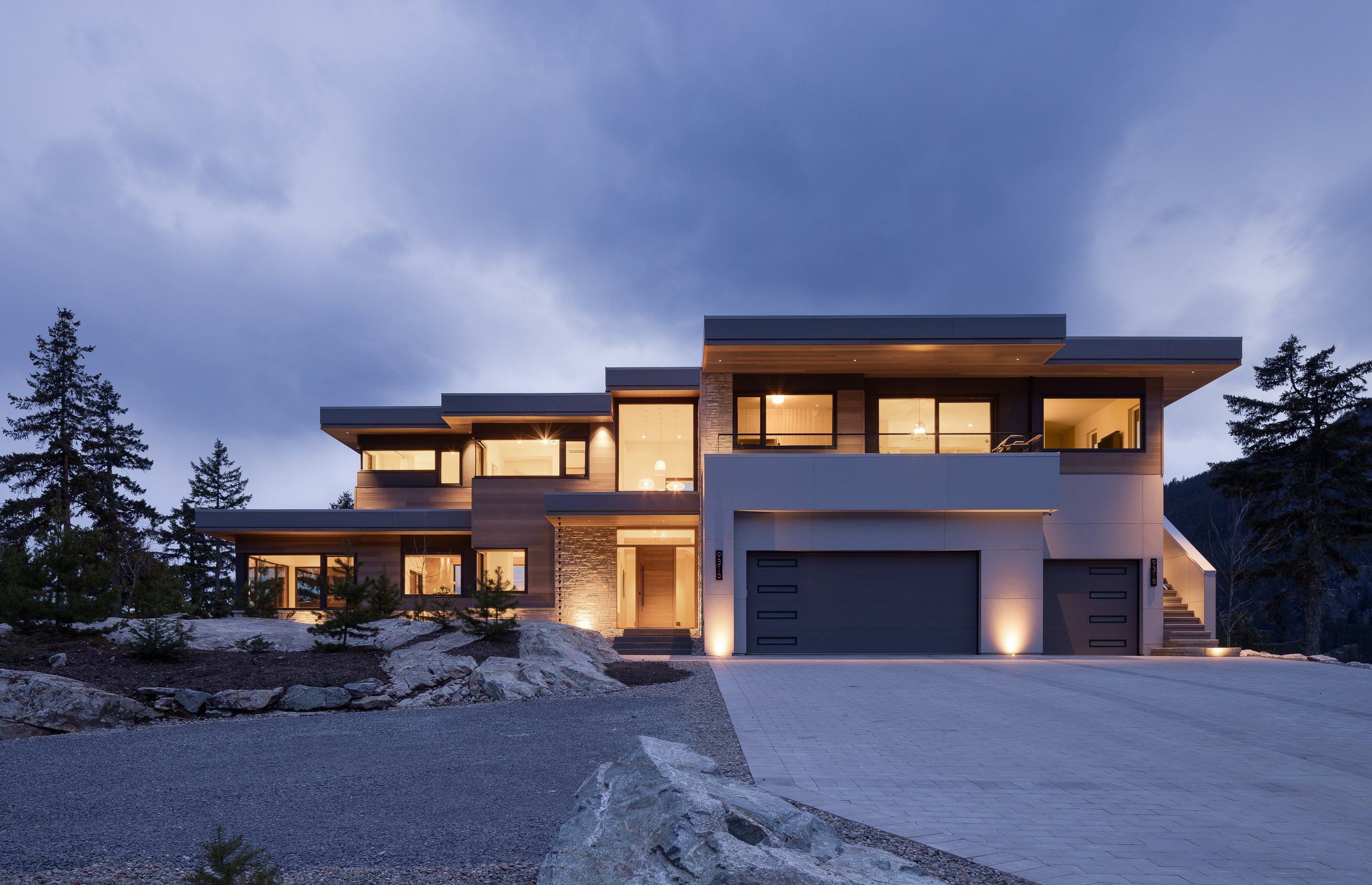 9316 Stellar_s Way-10.jpg