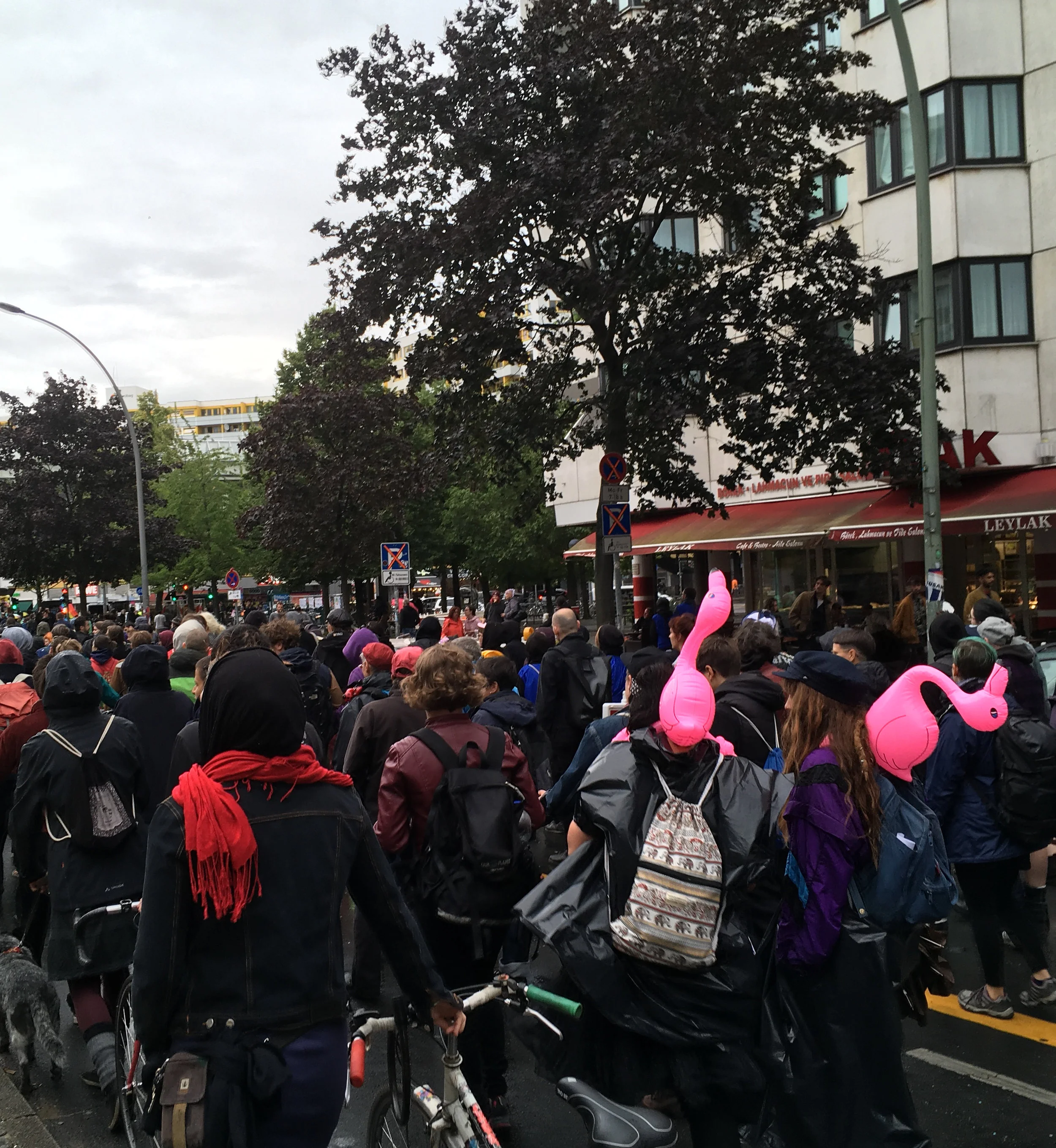 Behindert und Verrückt feiern - Die 5. Pride Parade in Berlin