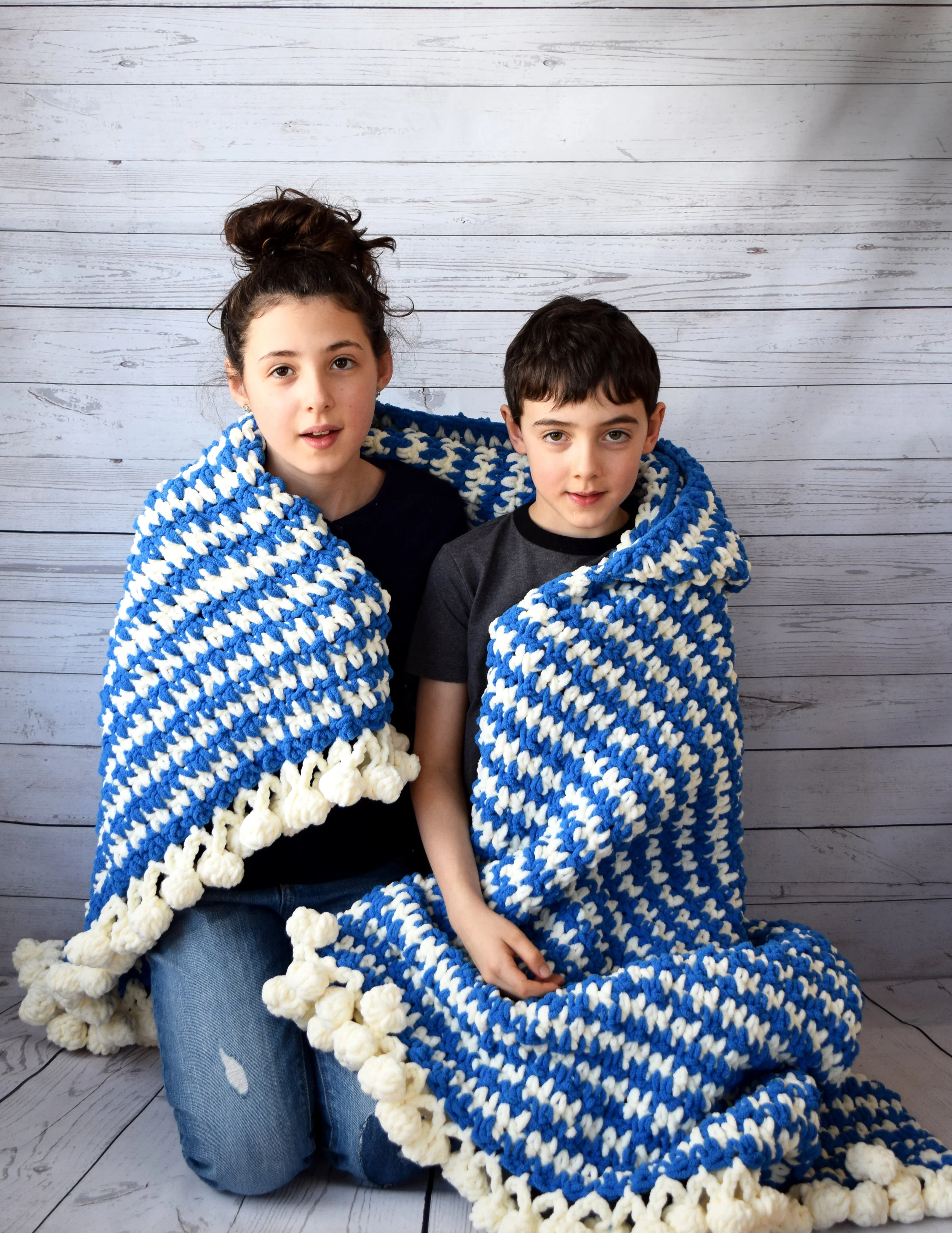2018002 Crochet Emmi Blanket