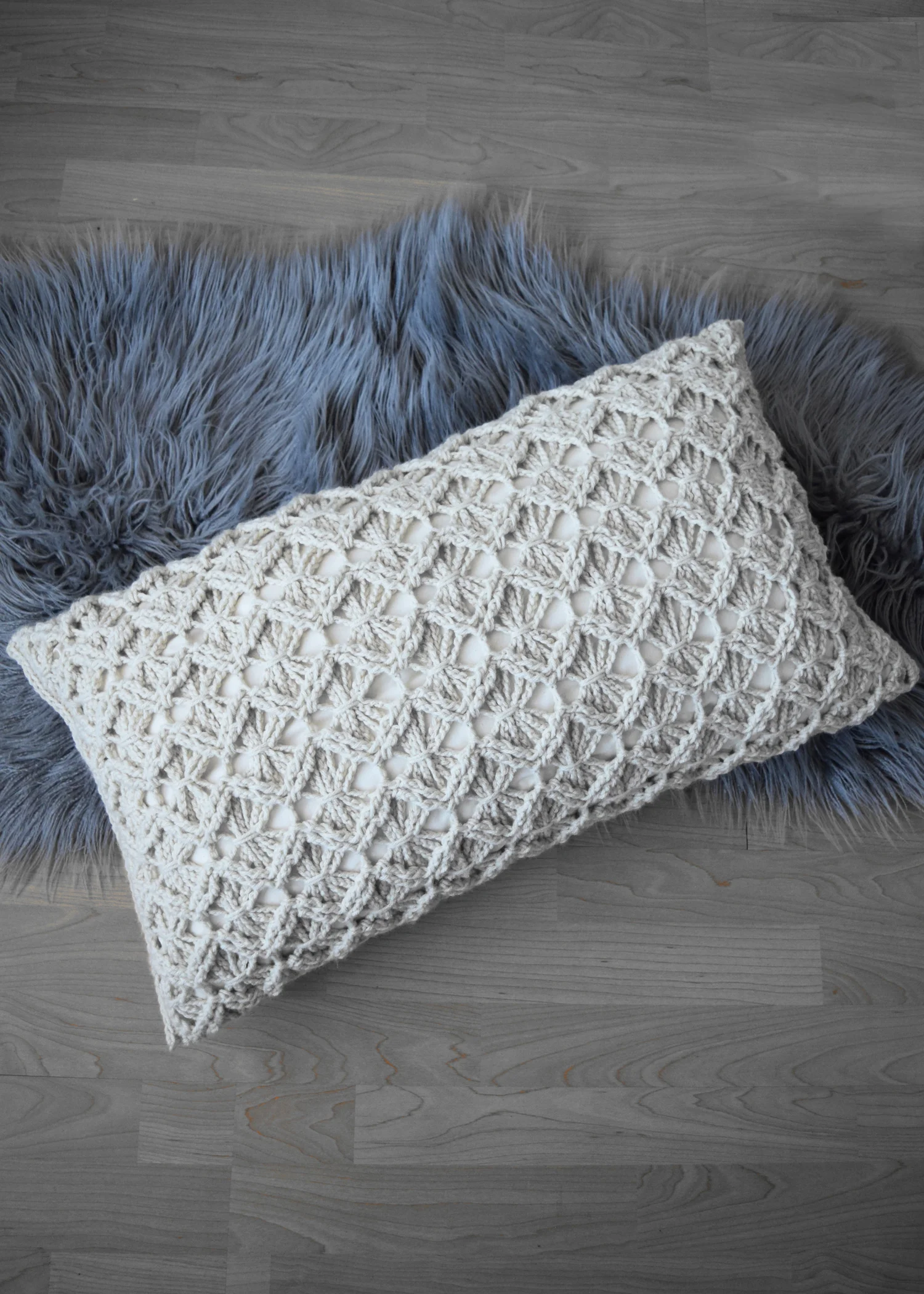 Crochet Macrame Lumbar Pillow (2019004)
