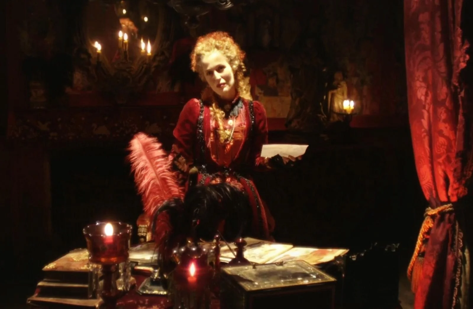 kultx-gillian-anderson-the-crimson-petal-and-the-white-005.jpg